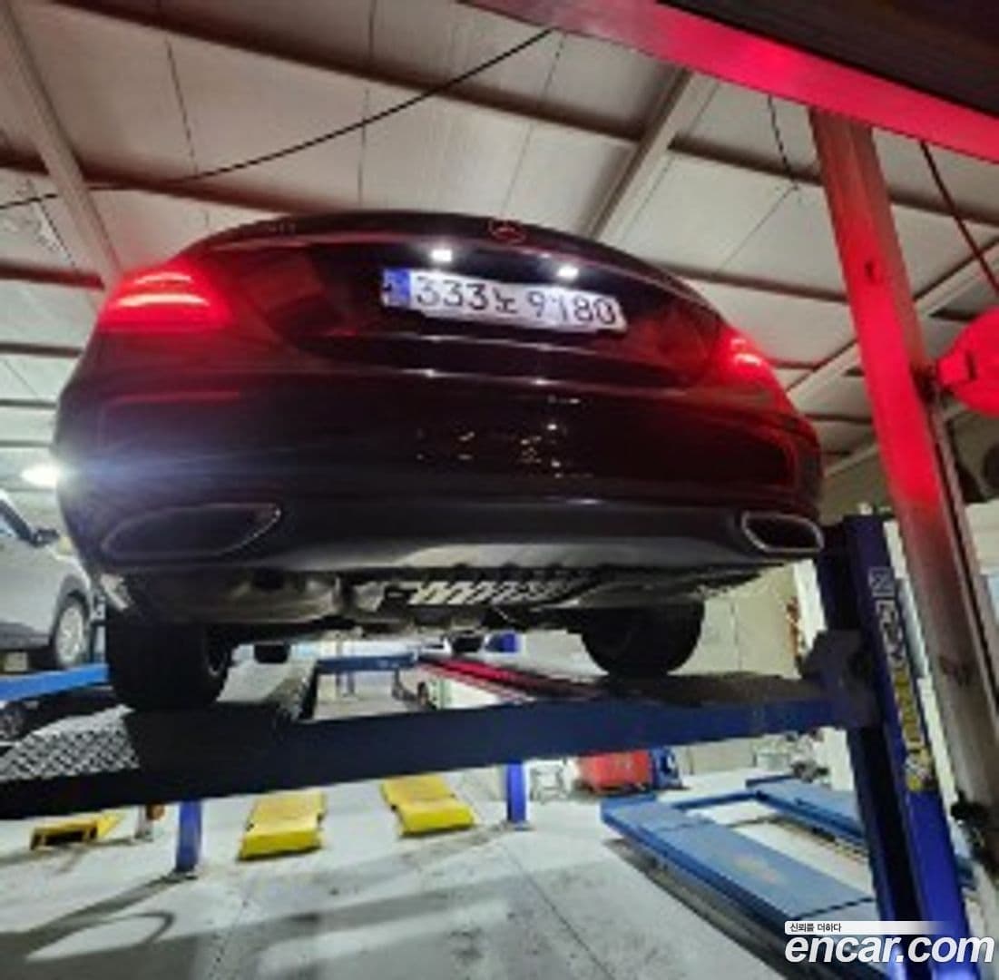 Main__Slider__Photo:E-Class Mercedes-Benz 2020.7-1