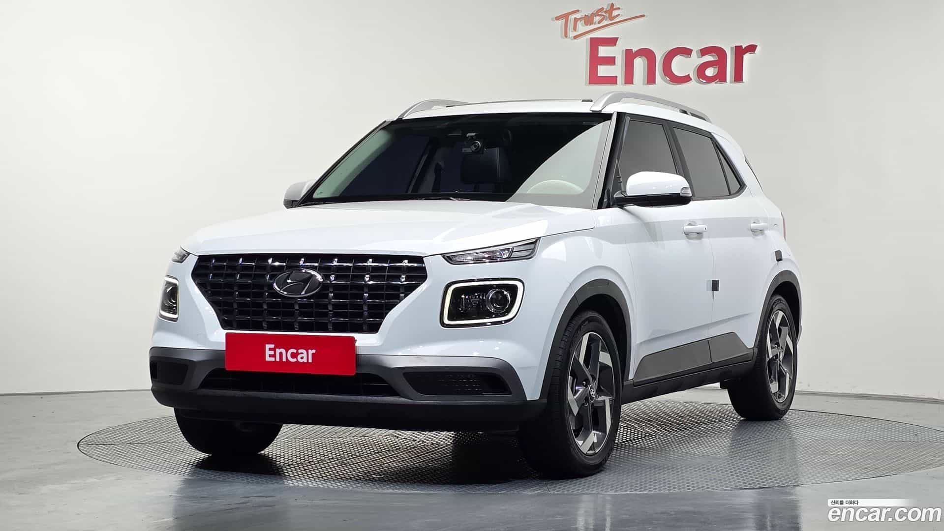 Venue Hyundai 2019.6-OUTER-001