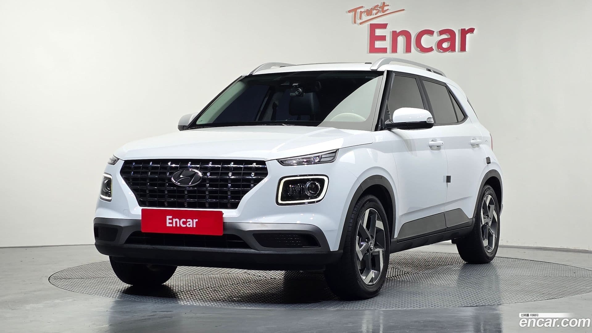 Main__Slider__Photo:Venue Hyundai 2019.6-0