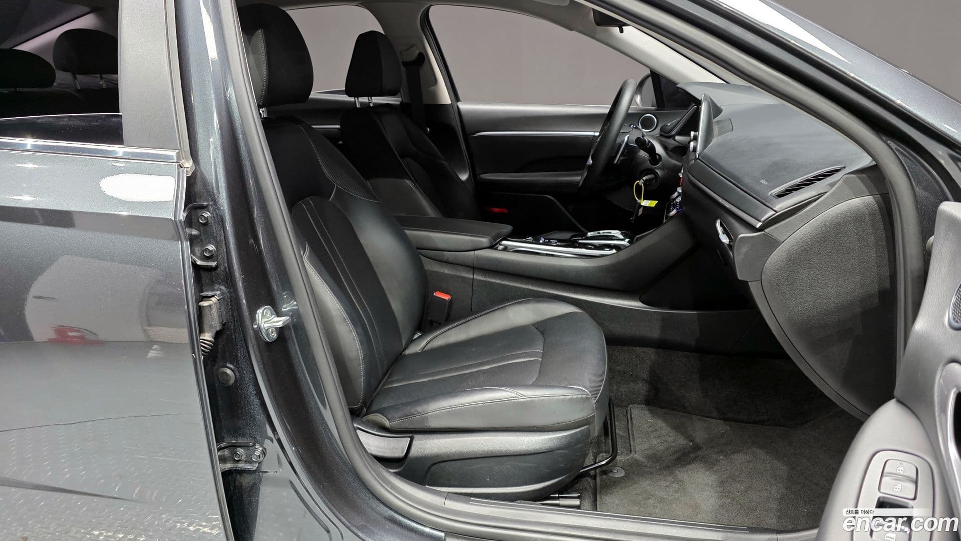 Main__Slider__Photo:Sonata Hyundai 2021.10-10