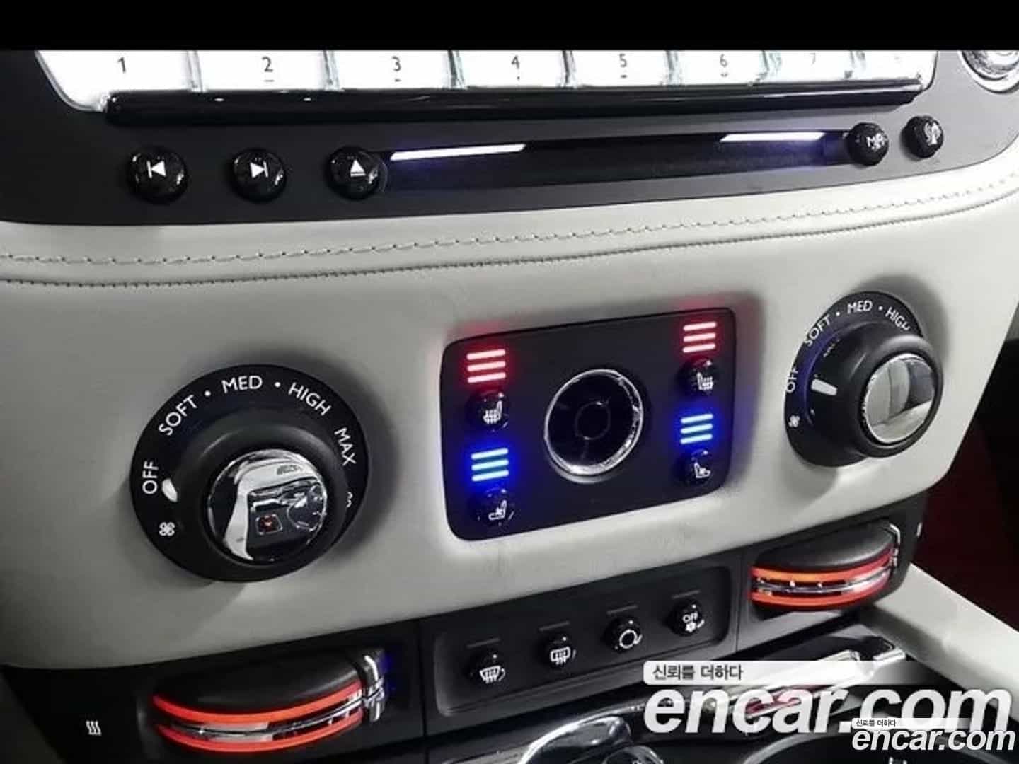 Wraith Rolls-Royce 2019.3-OPTION-024