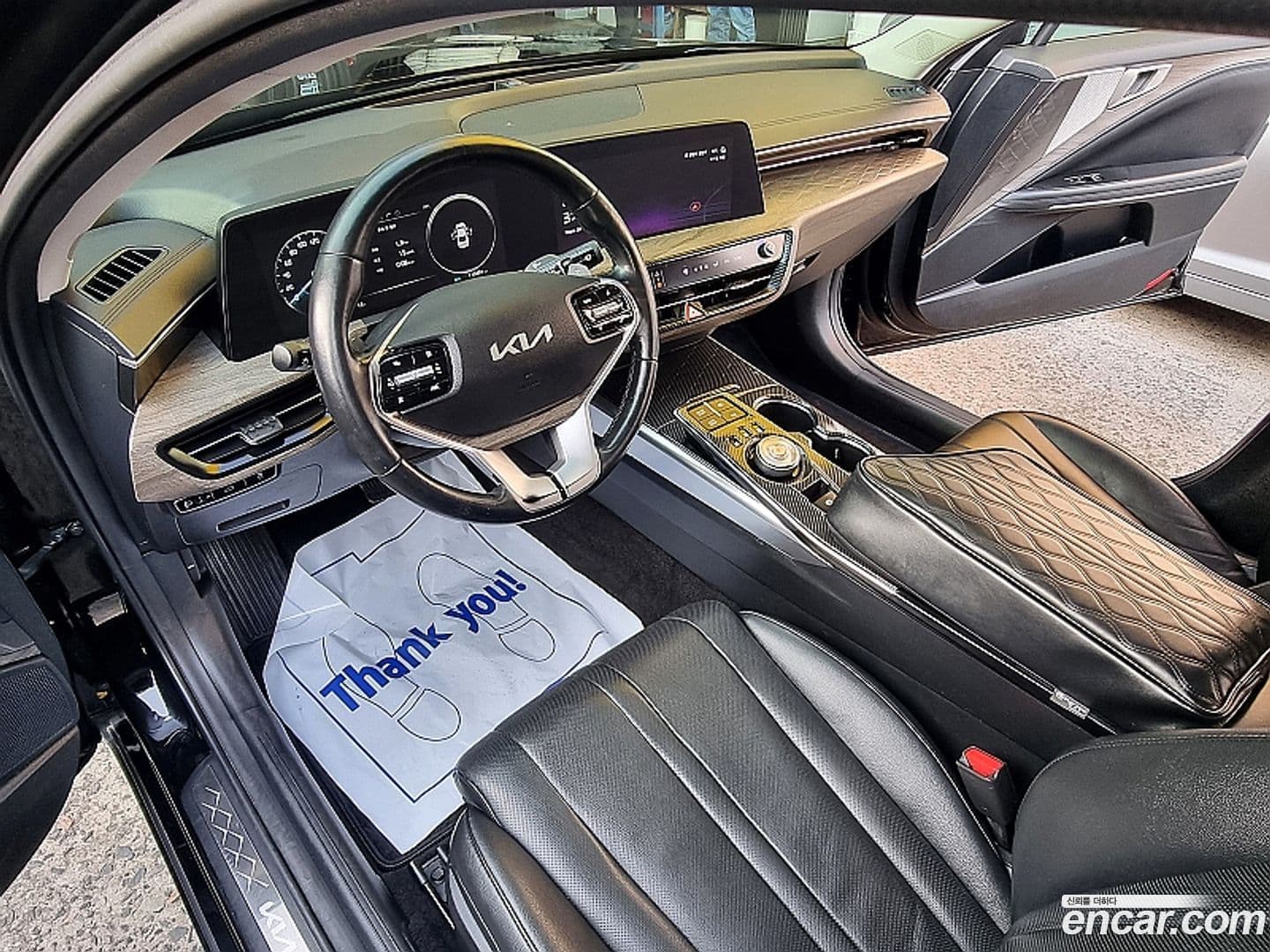 Main__Slider__Photo:K8 Kia 2021.10-5