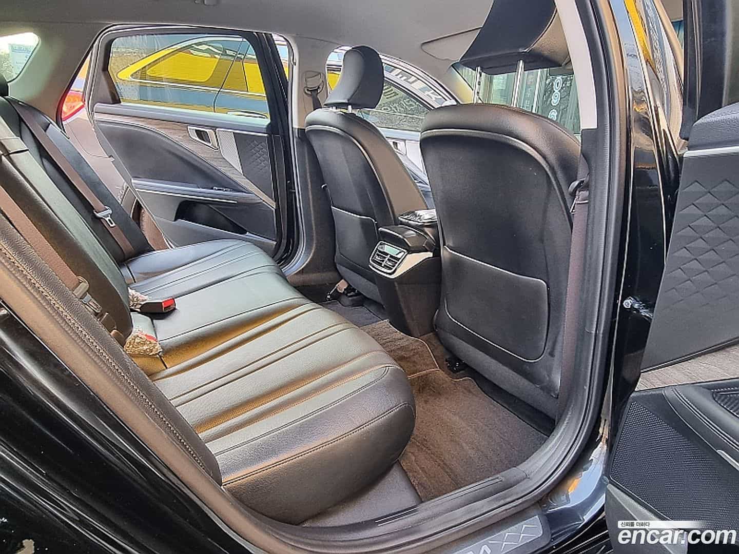 K8 Kia 2021.10-INNER-009