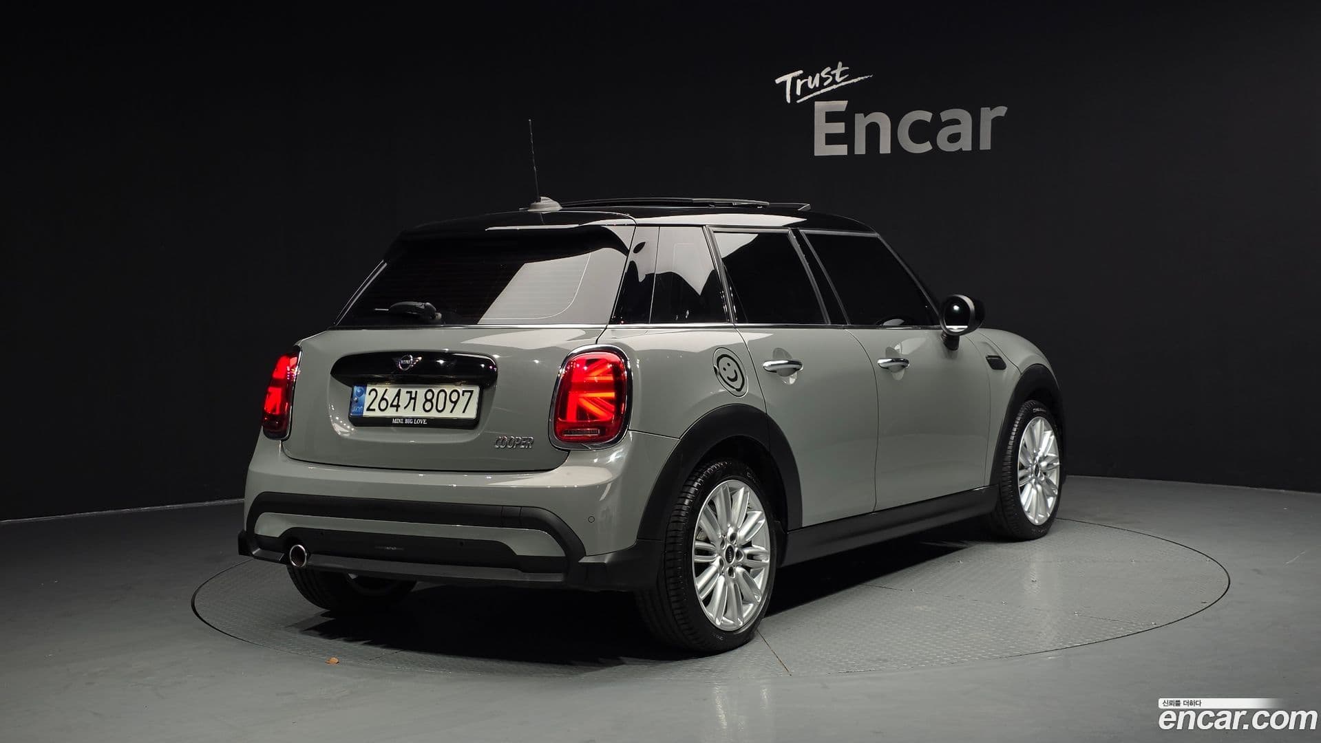 Main__Slider__Photo:Cooper Mini 2022.3-1