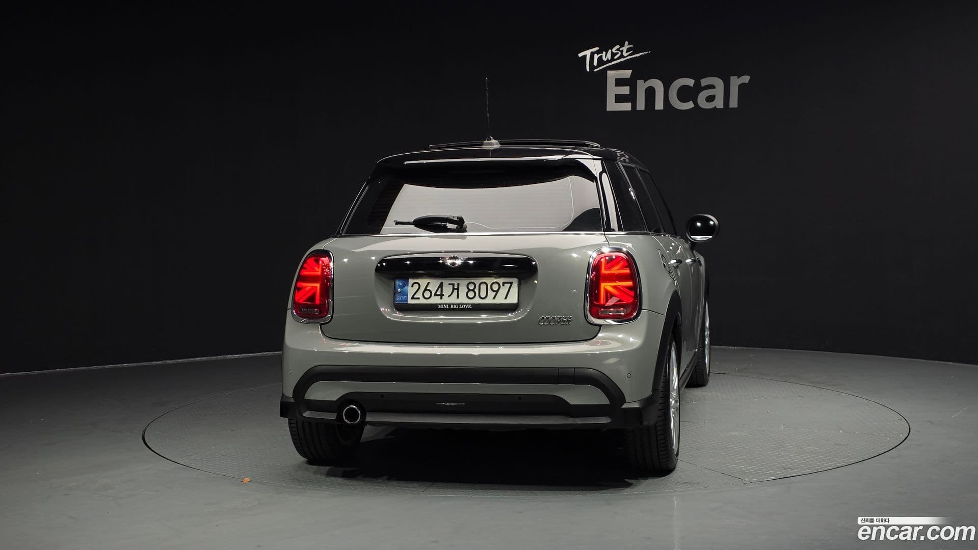 Main__Slider__Photo:Cooper Mini 2022.3-3