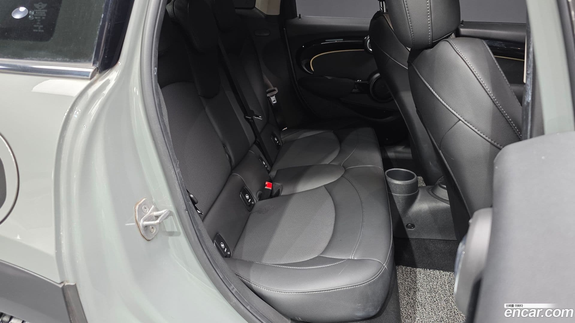 Main__Slider__Photo:Cooper Mini 2022.3-11