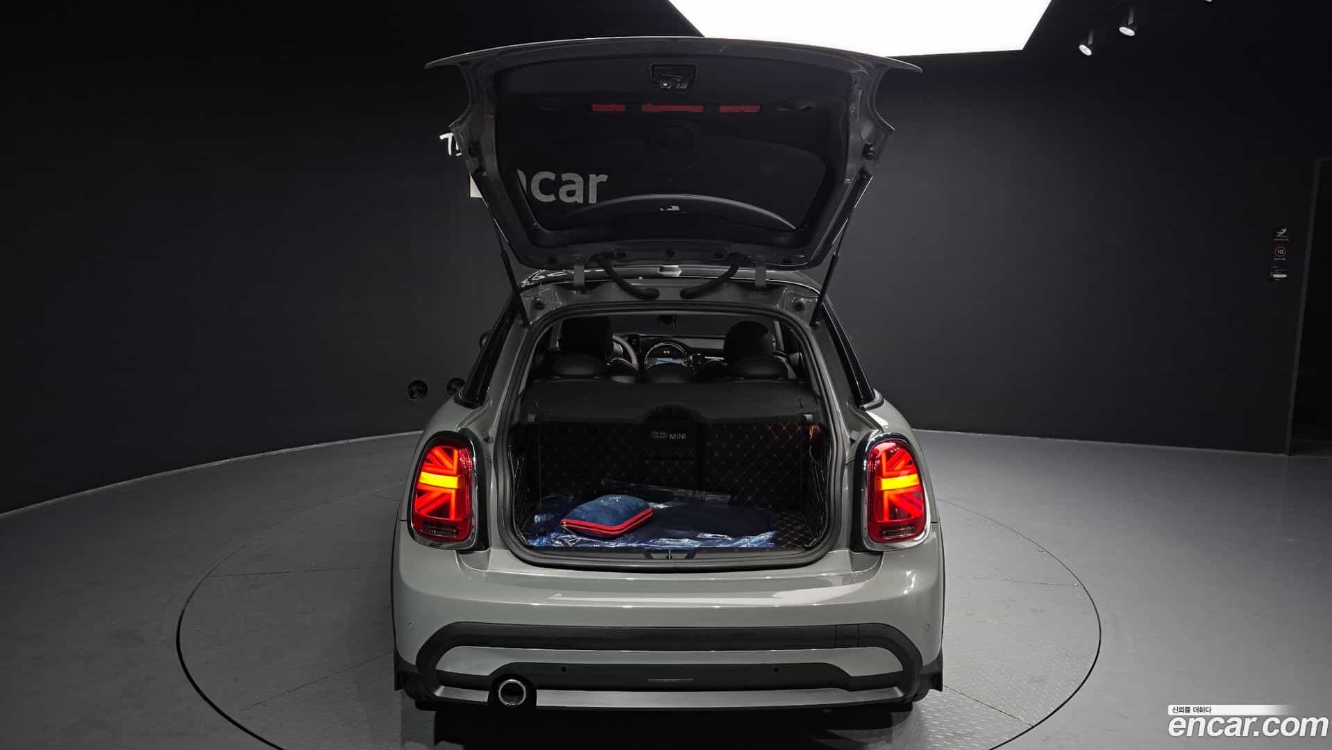 Cooper Mini 2022.3-OPTION-024