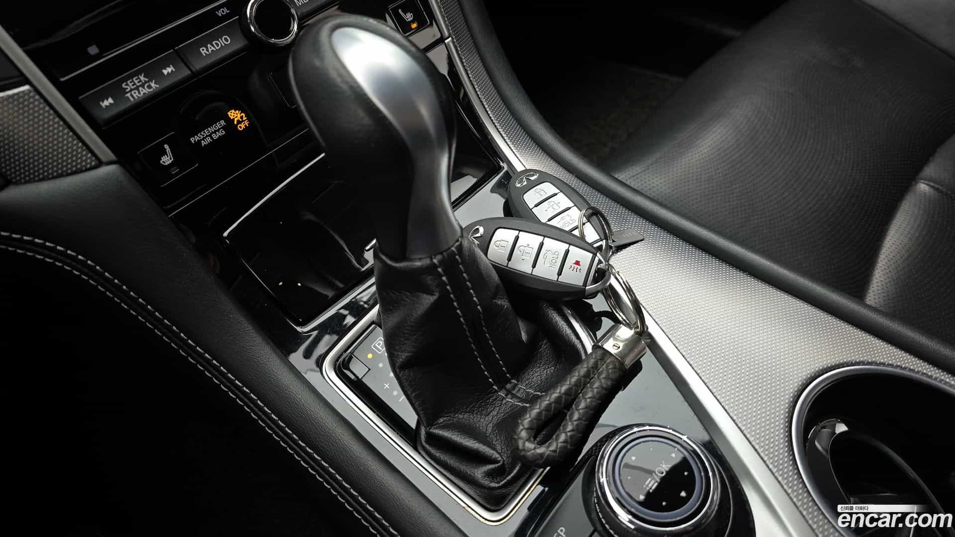 Q50 Infiniti 2015.4-INNER-009