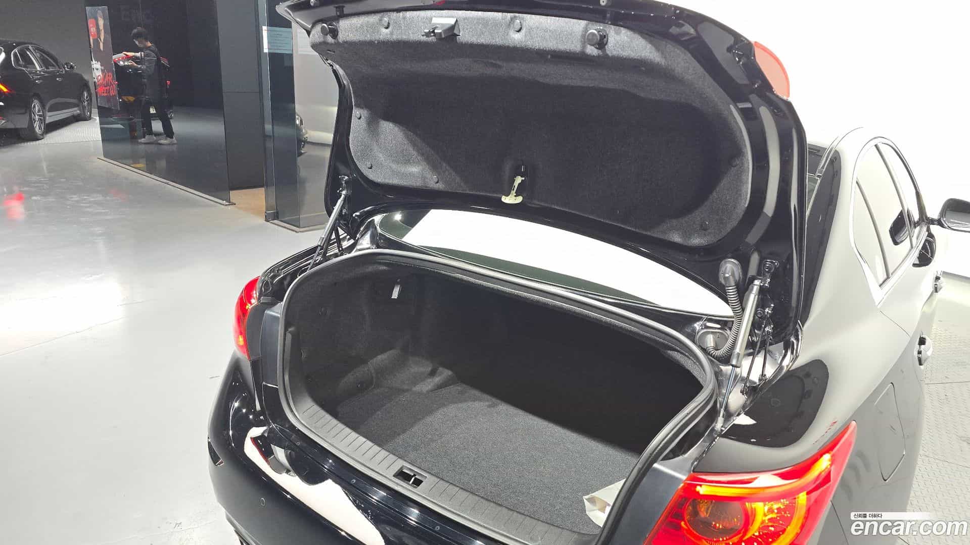 Q50 Infiniti 2015.4-OPTION-024