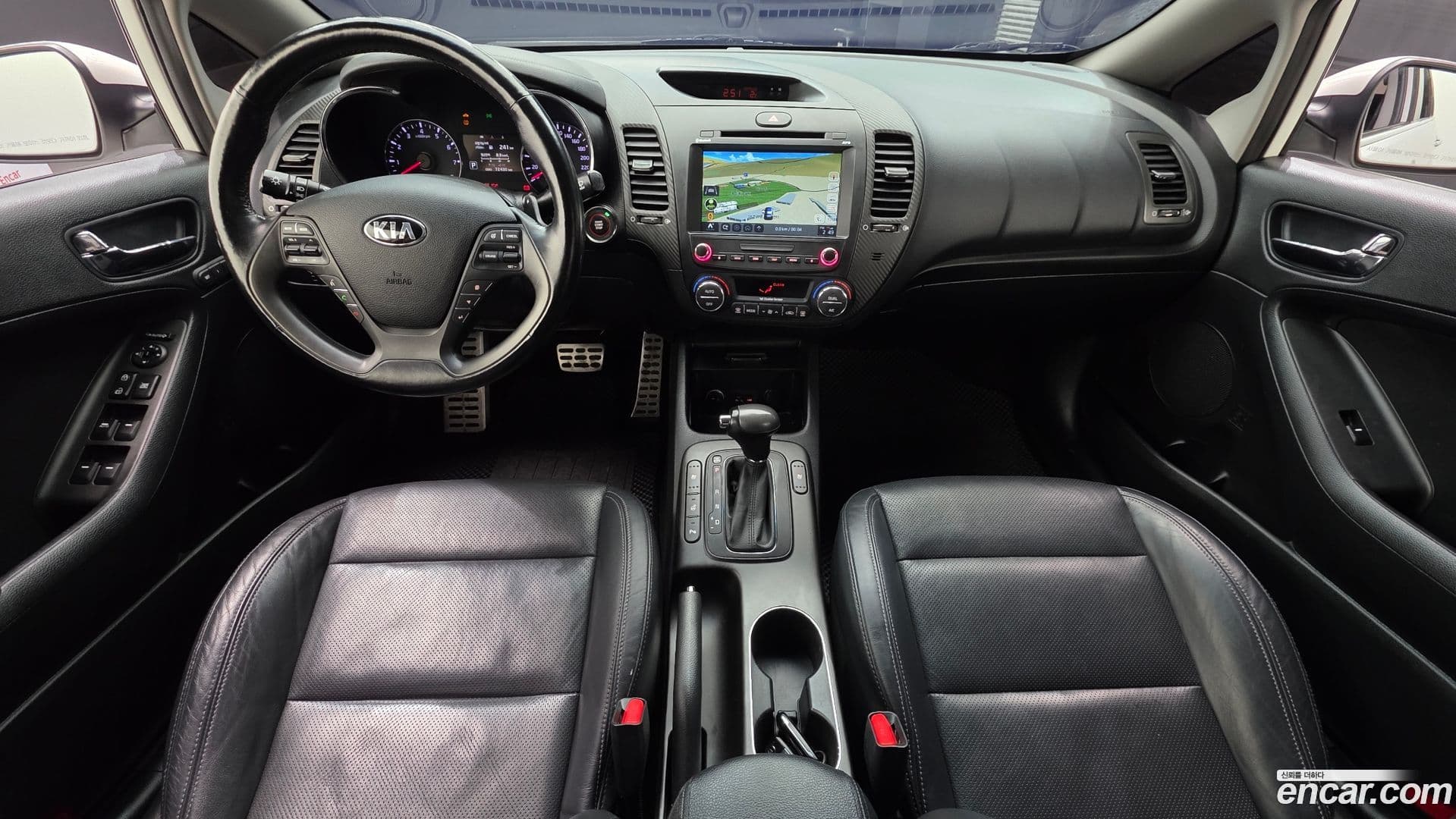 Main__Slider__Photo:K3 Kia 2012.9-6