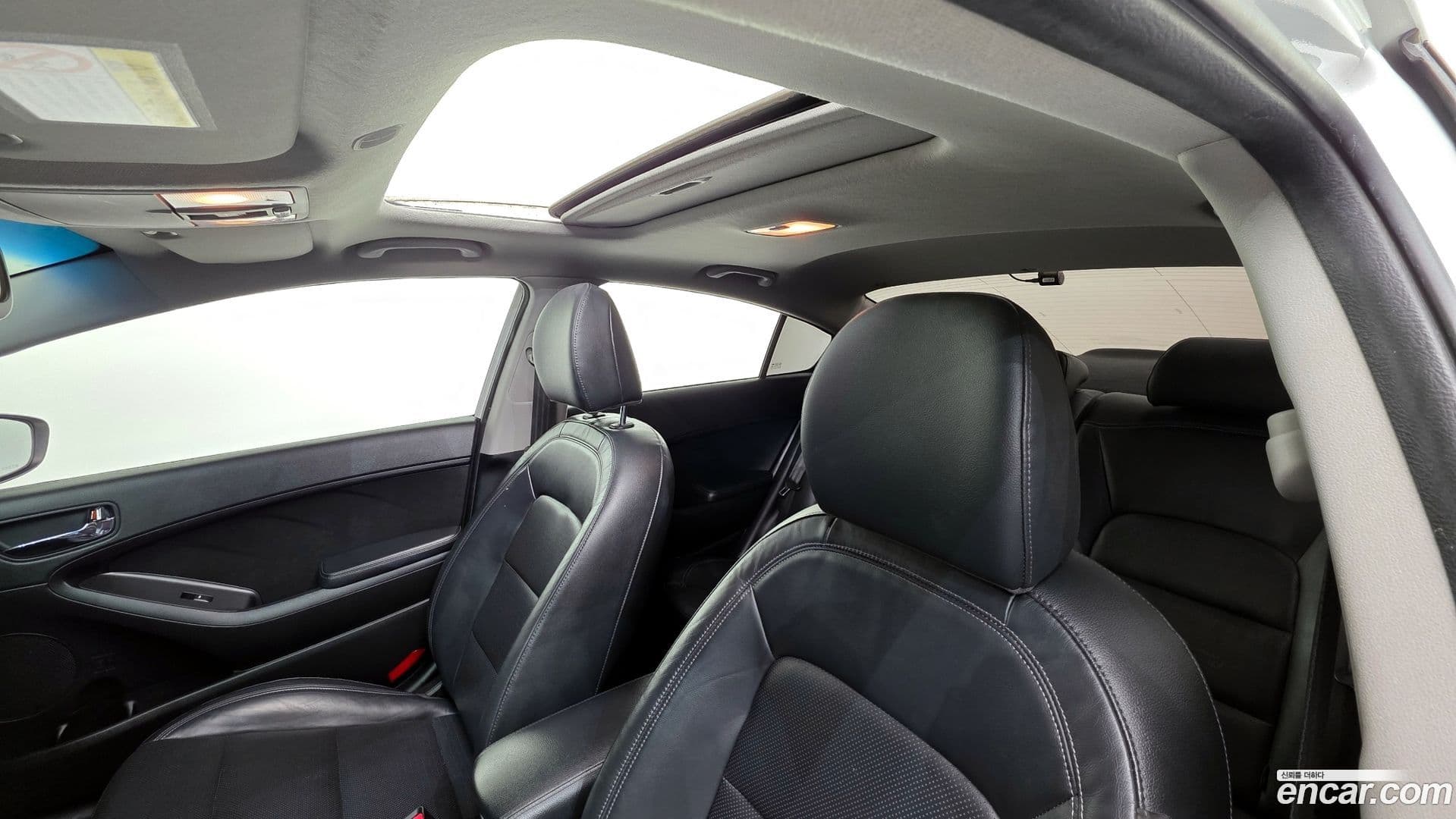 Main__Slider__Photo:K3 Kia 2012.9-18