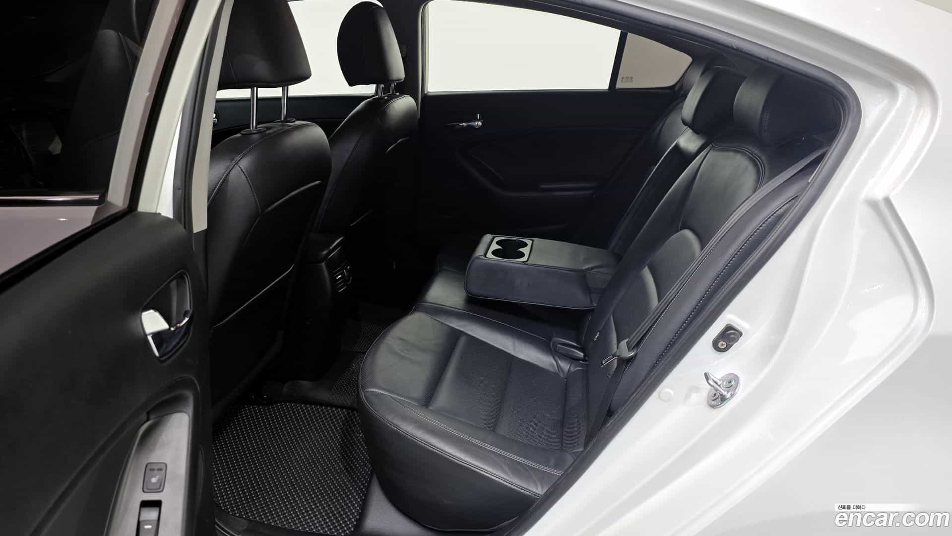 K3 Kia 2012.9-OPTION-024