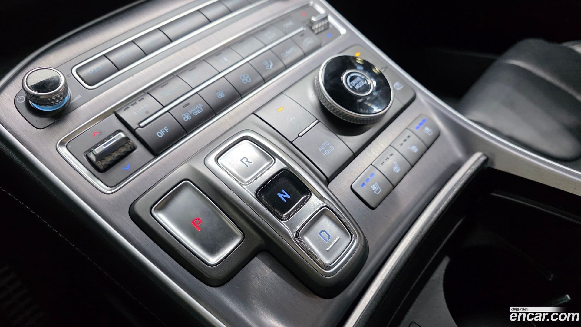 Main__Slider__Photo:Santafe Hyundai 2021.11-8