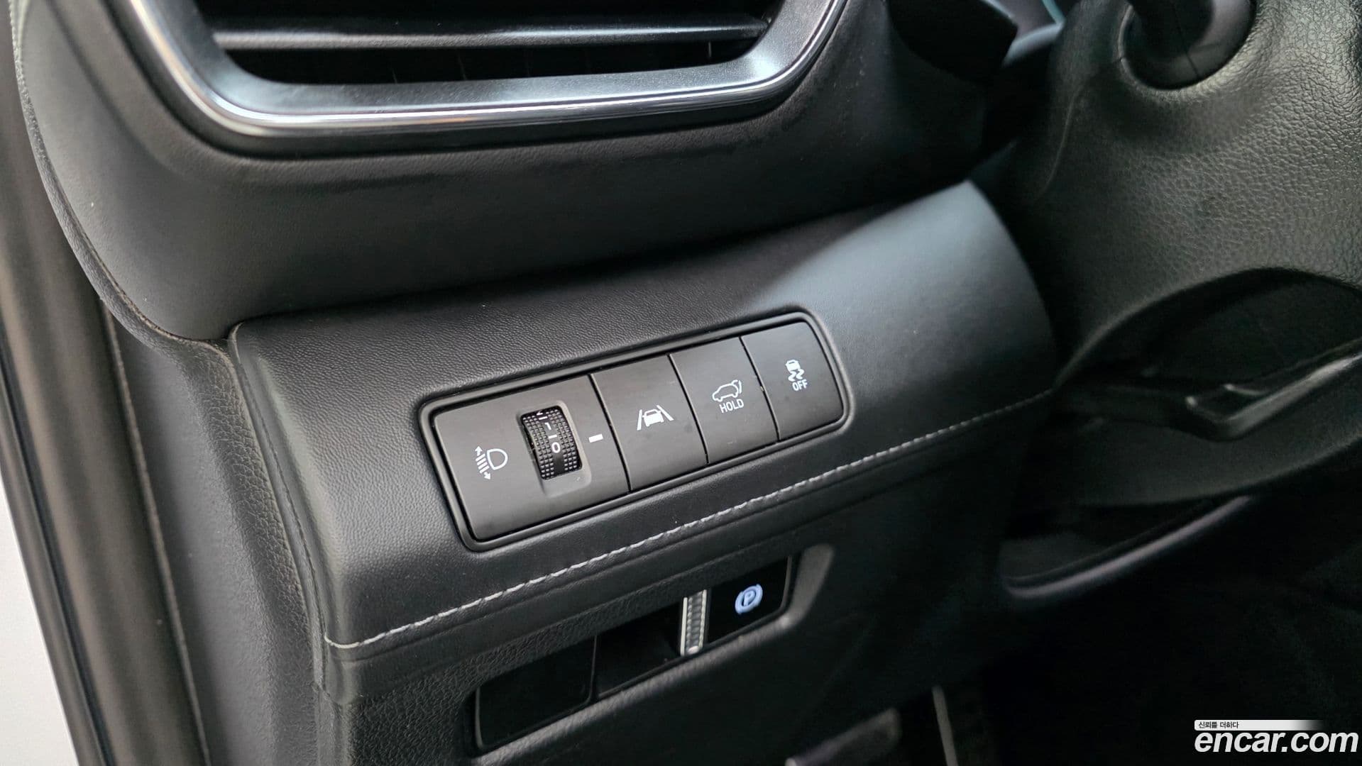 Main__Slider__Photo:Santafe Hyundai 2021.11-13