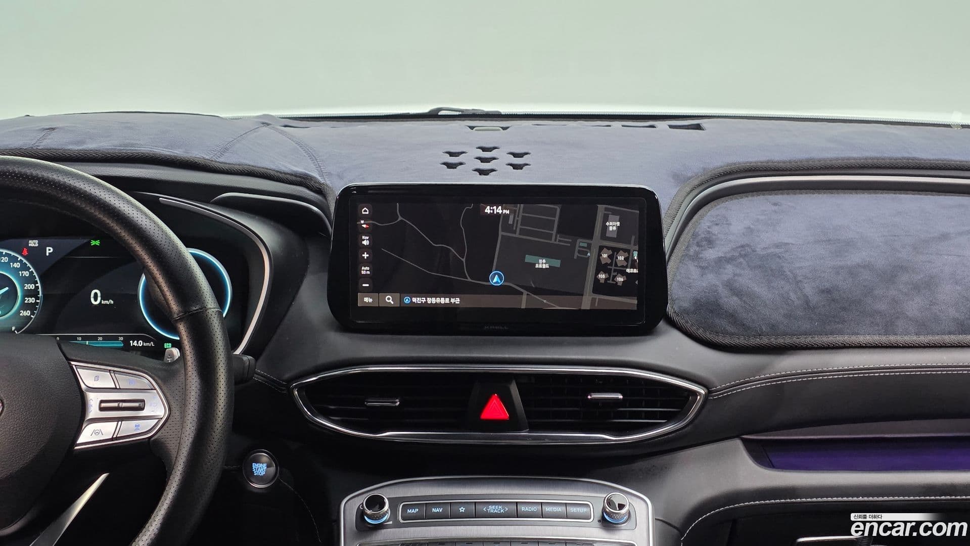 Main__Slider__Photo:Santafe Hyundai 2021.11-15