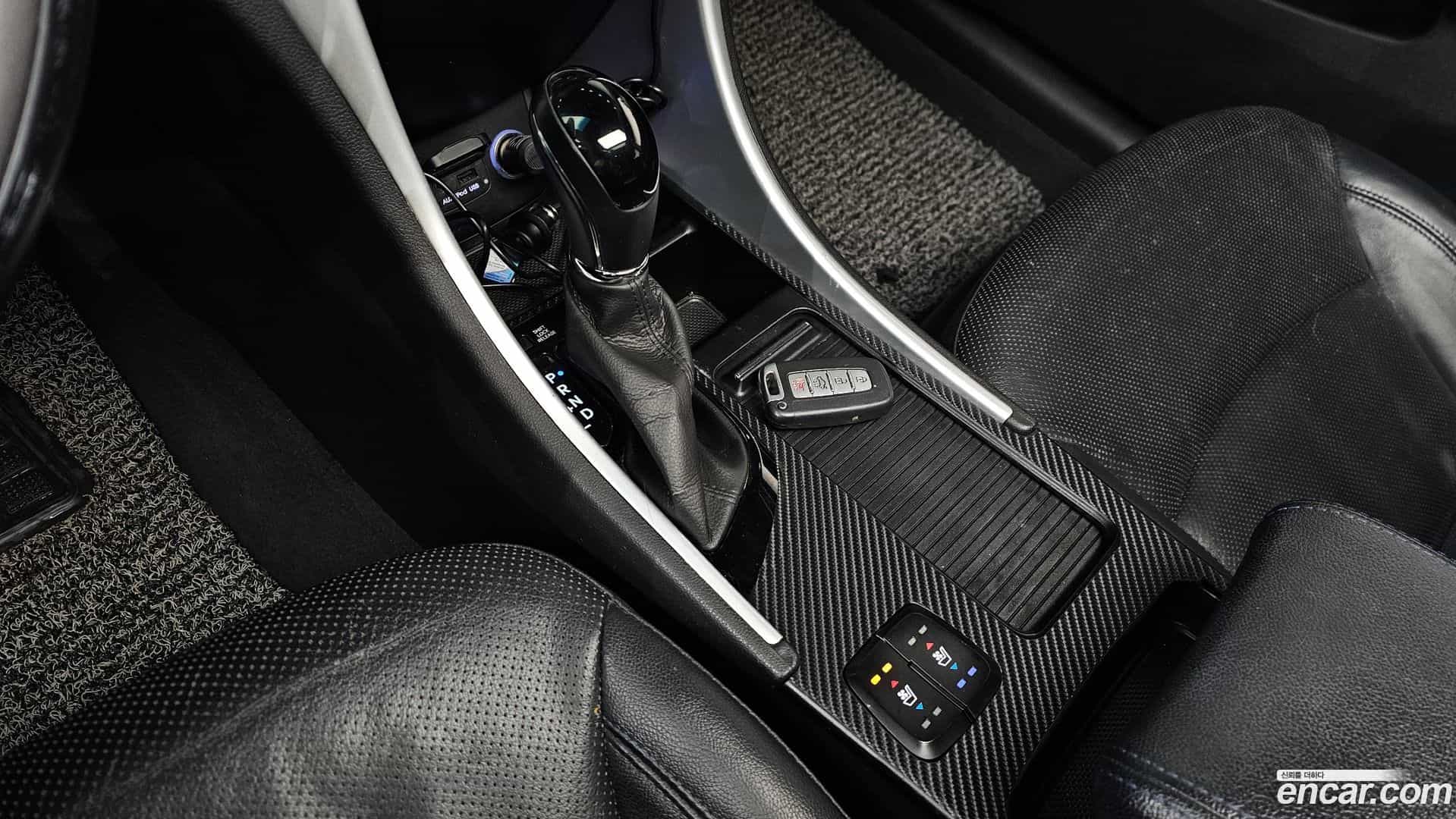 Sonata Hyundai 2013.1-INNER-009