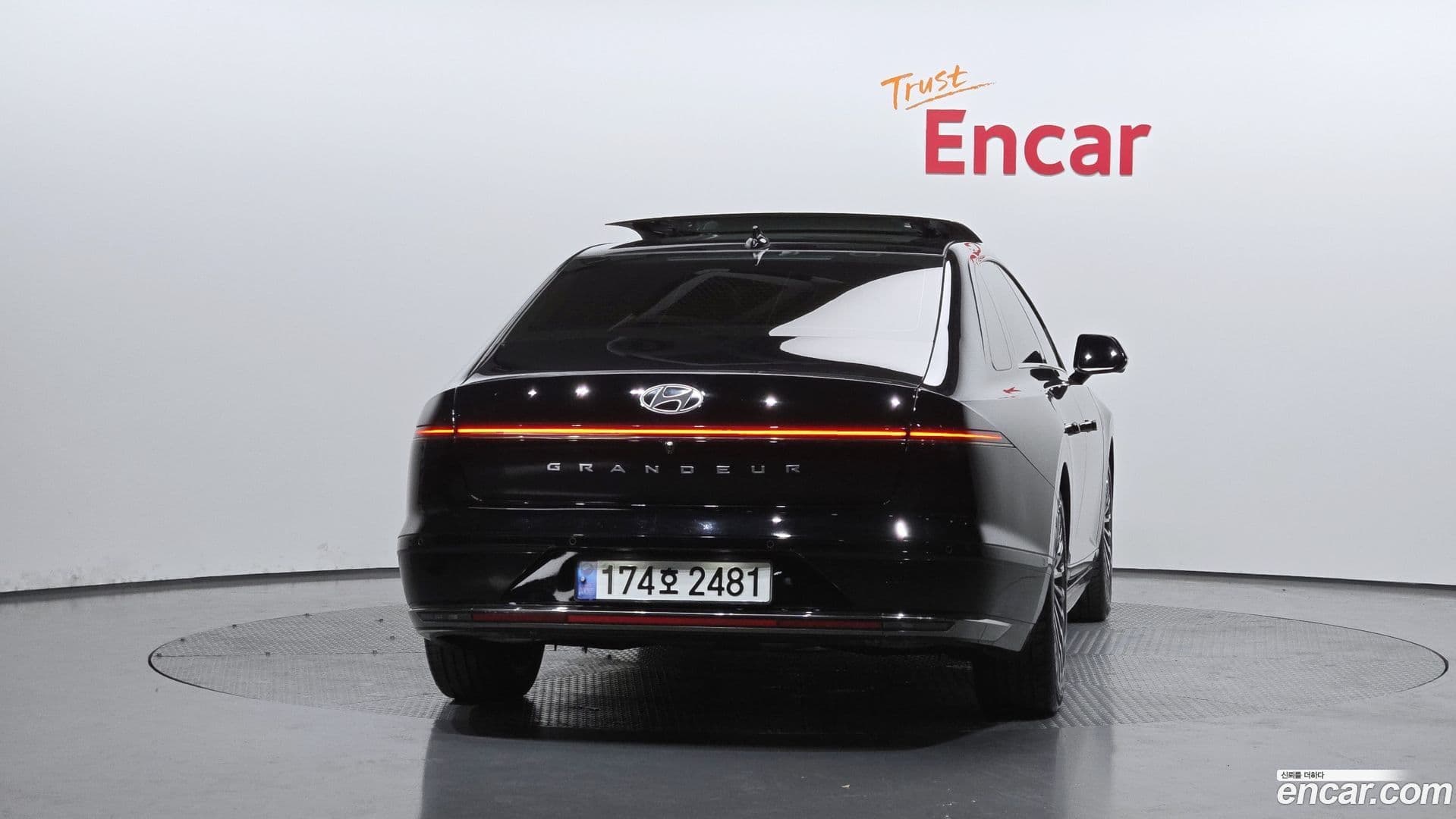 Main__Slider__Photo:Grandeur Hyundai 2023.1-3