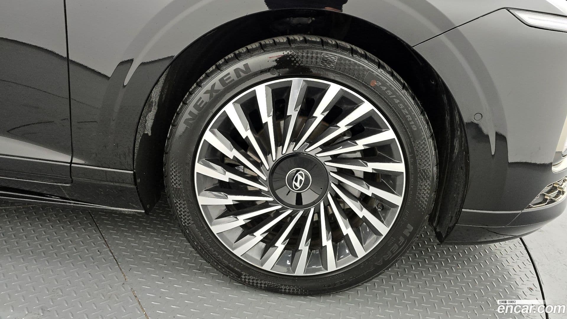 Main__Slider__Photo:Grandeur Hyundai 2023.1-4