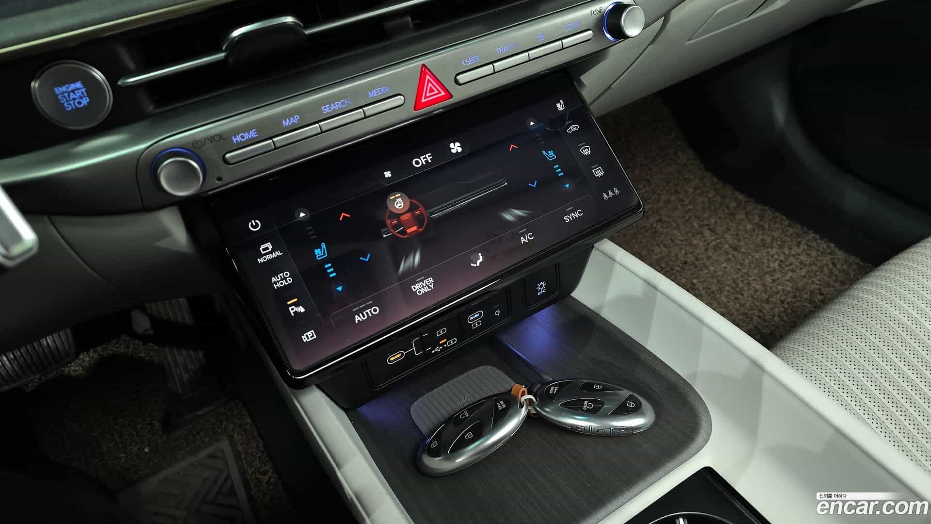 Grandeur Hyundai 2023.1-OPTION-021