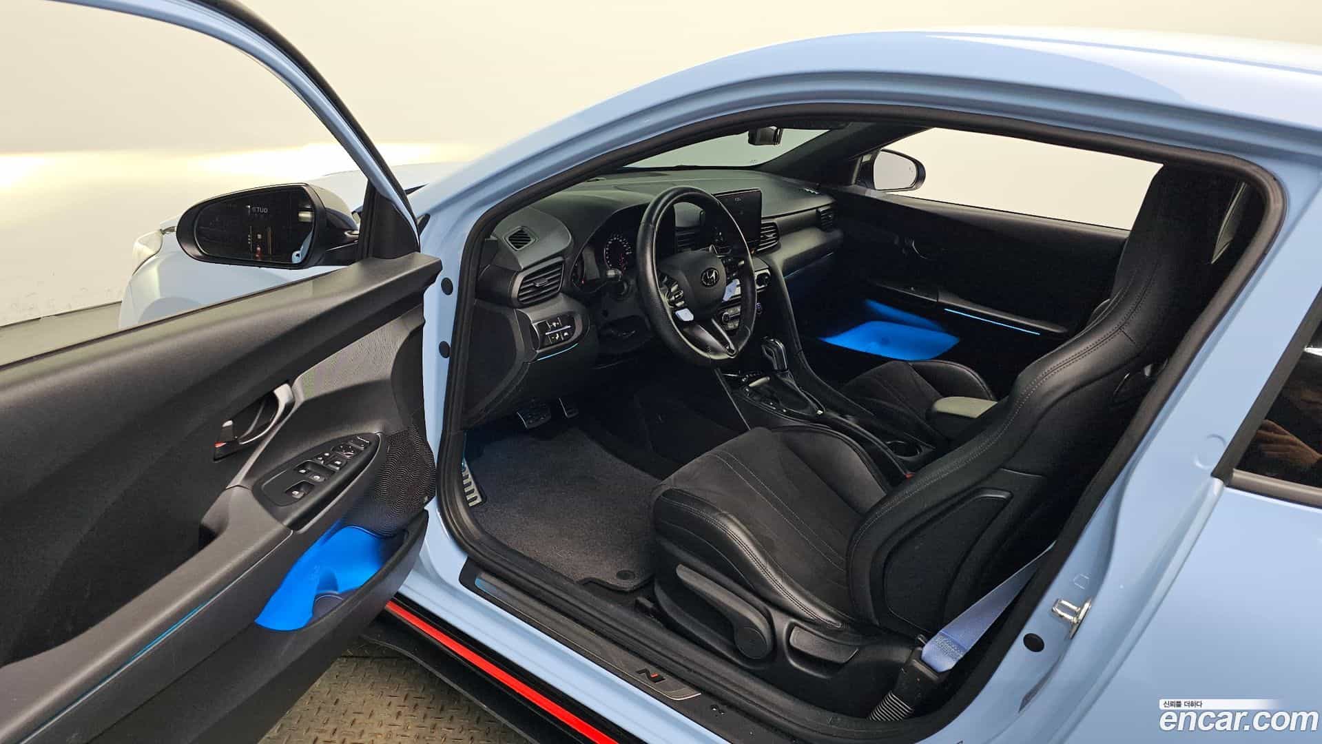 Veloster Hyundai 2021.2-INNER-010