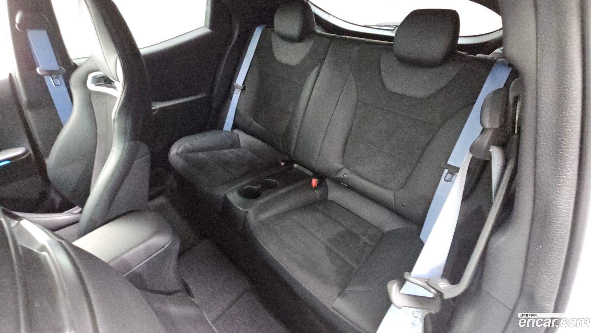 Main__Slider__Photo:Veloster Hyundai 2021.2-10