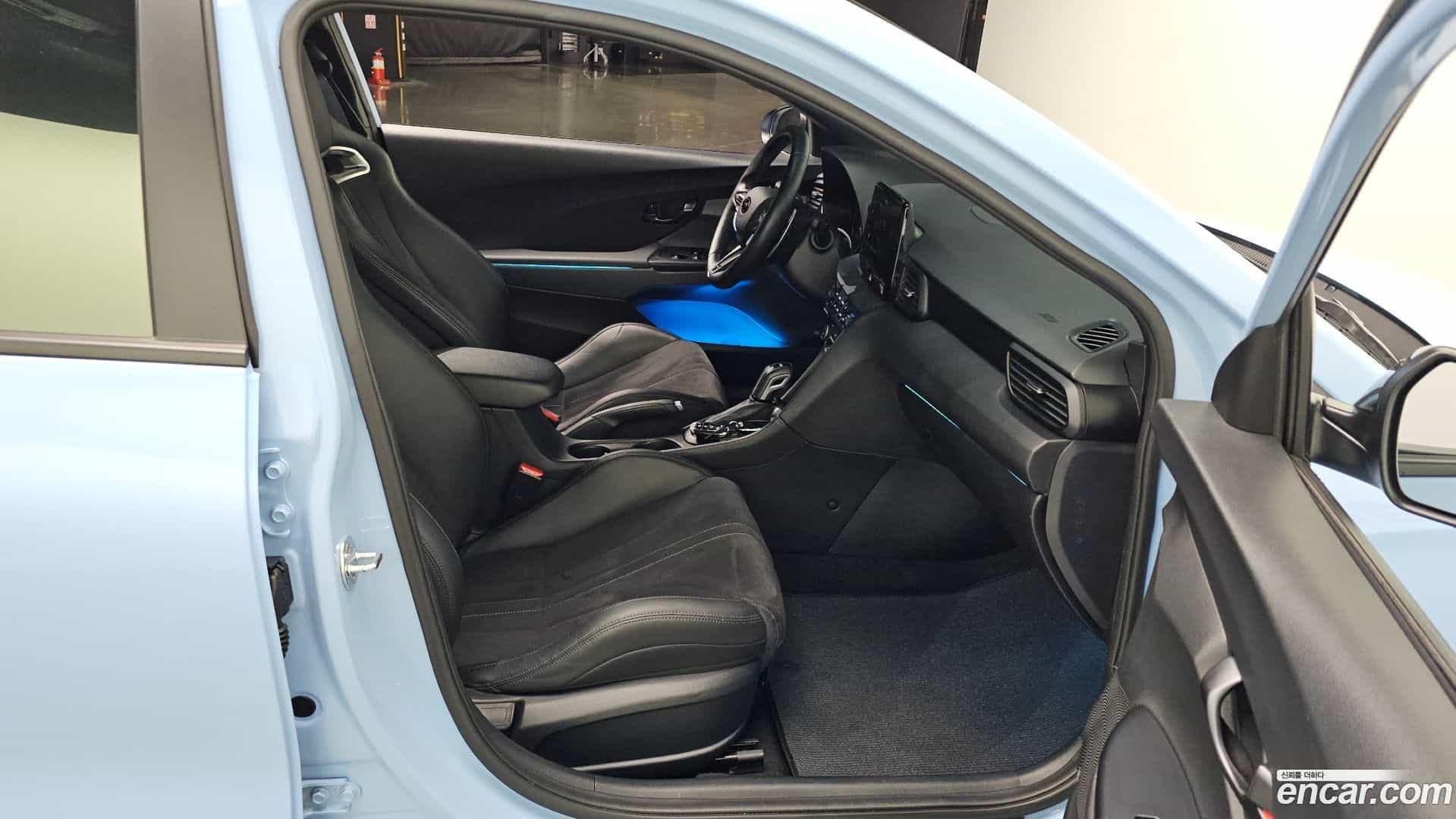 Veloster Hyundai 2021.2-OPTION-016