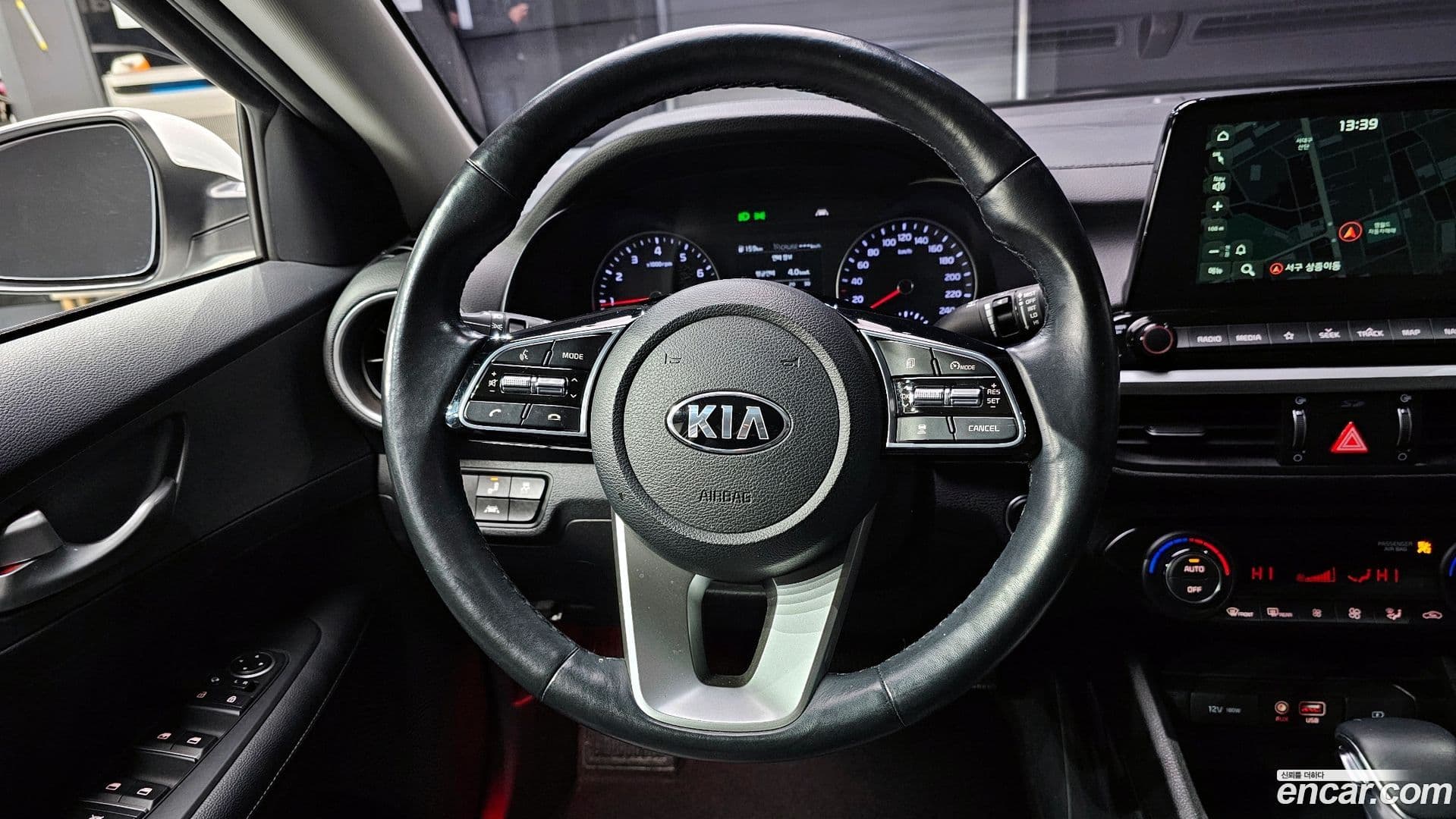 Main__Slider__Photo:K3 Kia 2018.4-12