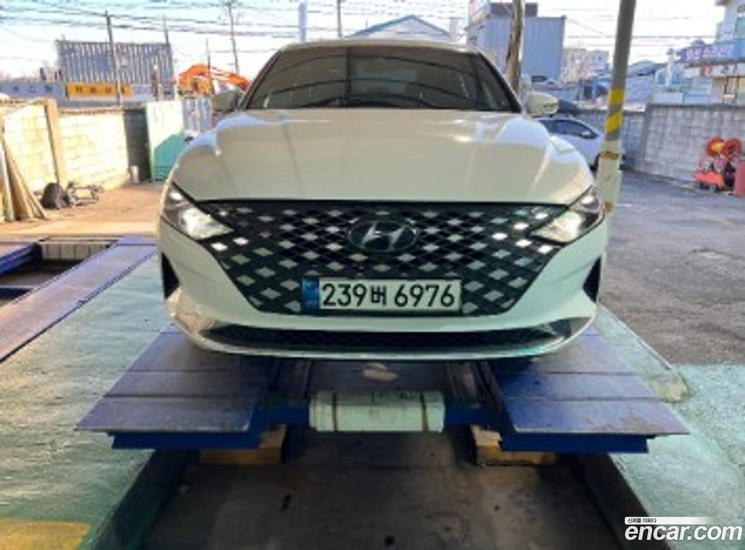 Main__Slider__Photo:Grandeur Hyundai 2021.5-0