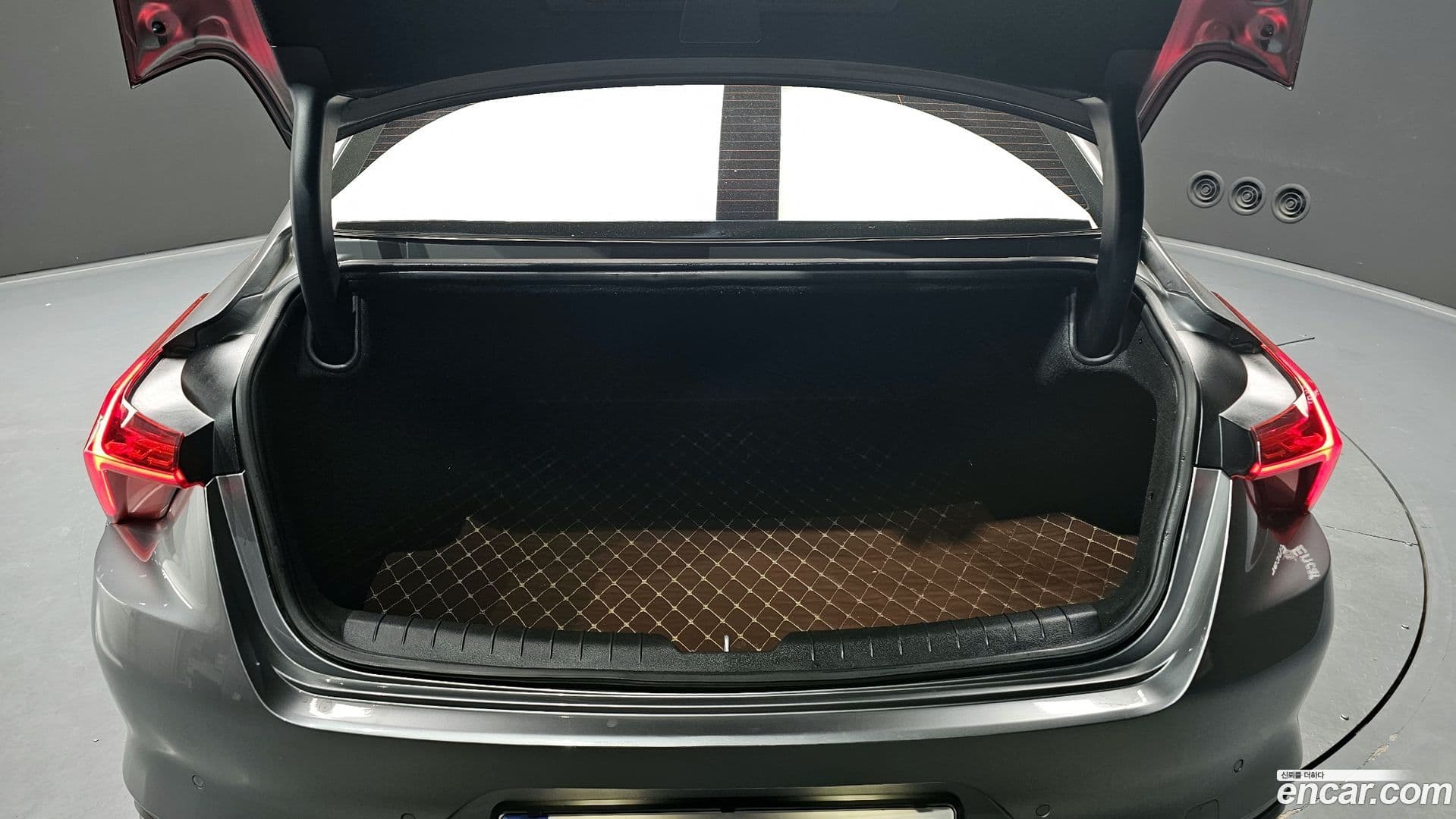 Main__Slider__Photo:K8 Kia 2021.6-19