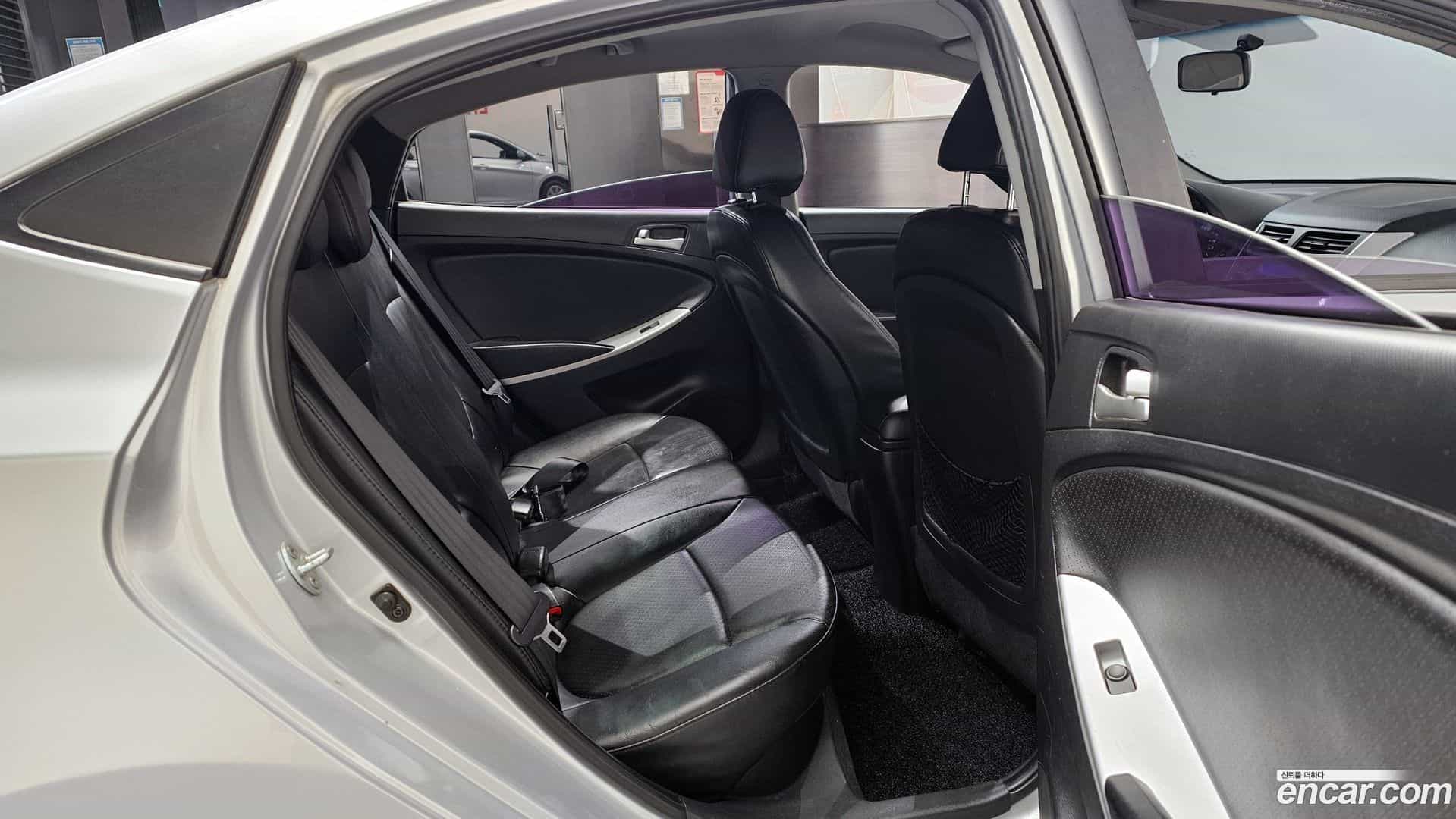 Accent Hyundai 2012.10-OPTION-016