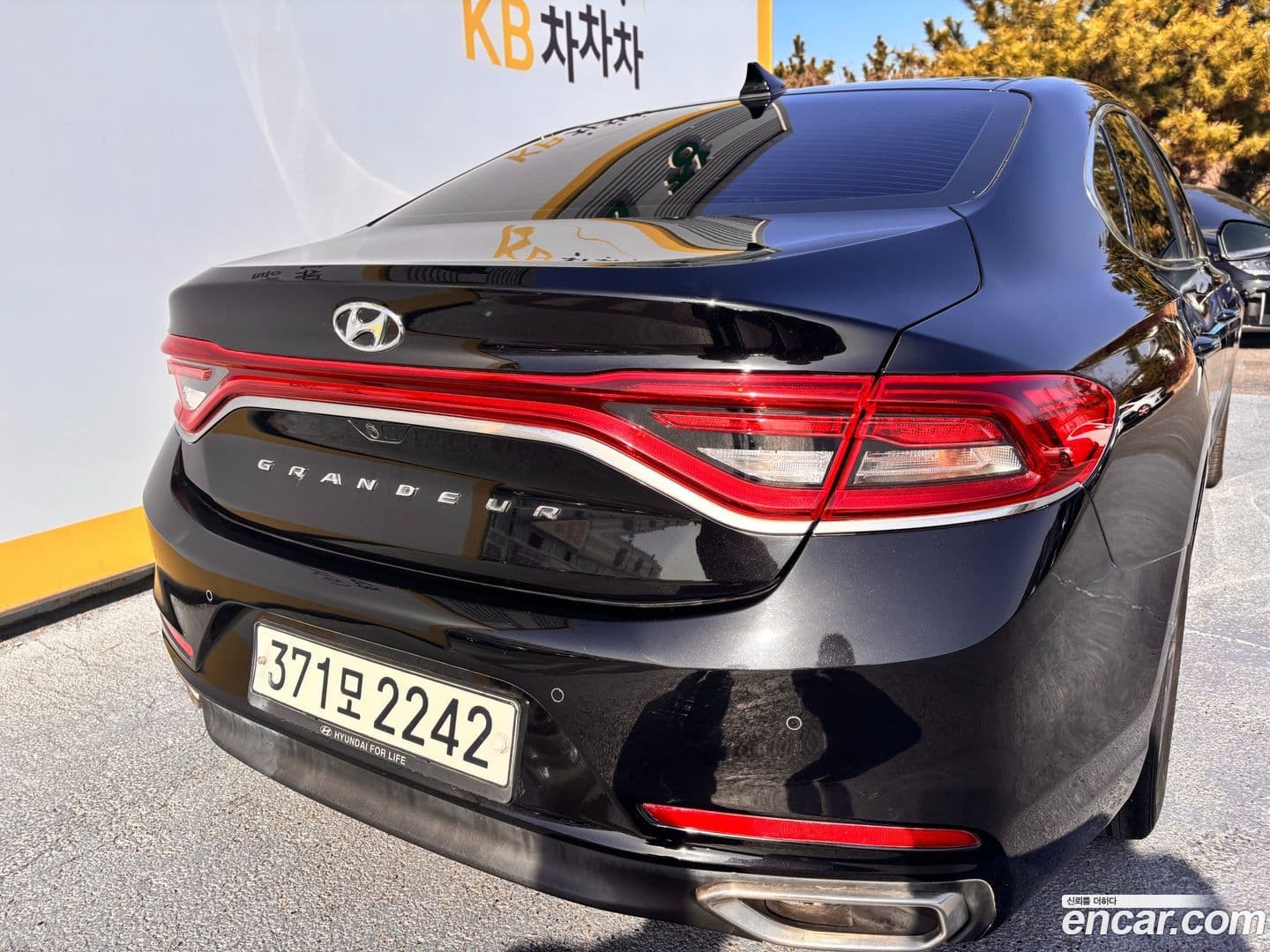 Main__Slider__Photo:Grandeur Hyundai 2019.9-1