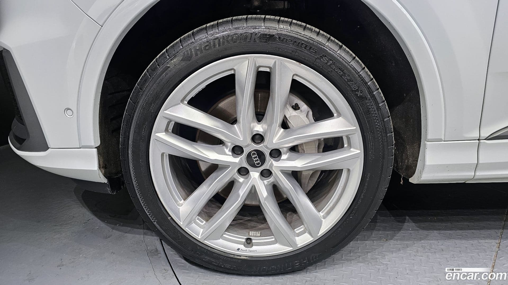 Main__Slider__Photo:Q7 Audi 2023.2-4