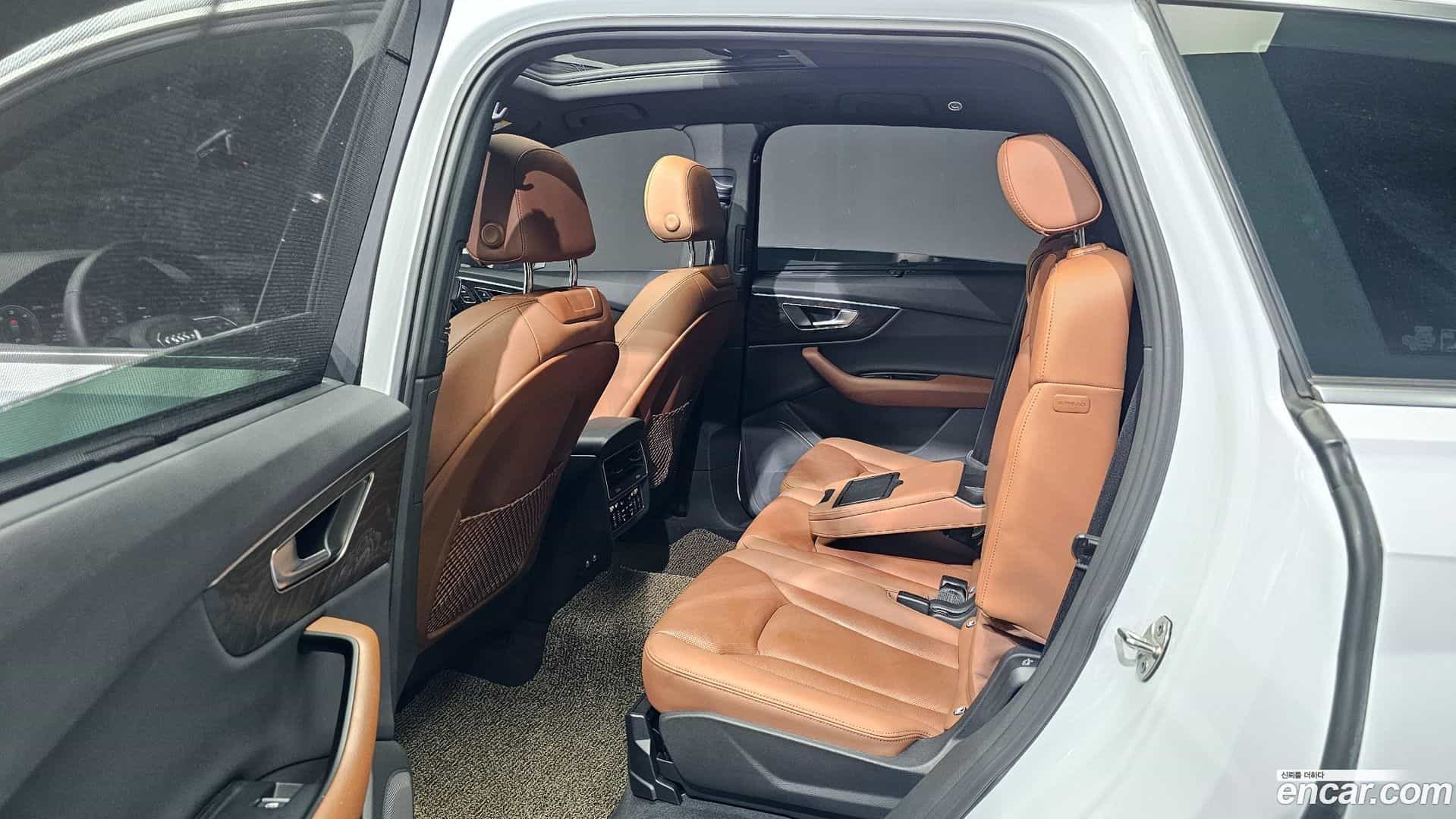 Q7 Audi 2023.2-OPTION-015