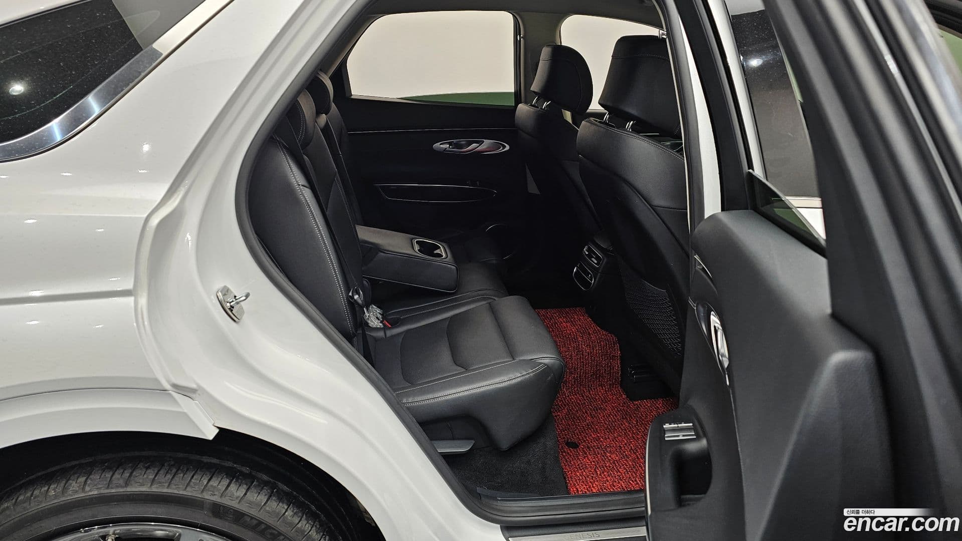 Main__Slider__Photo:GV70 Genesis 2021.11-11