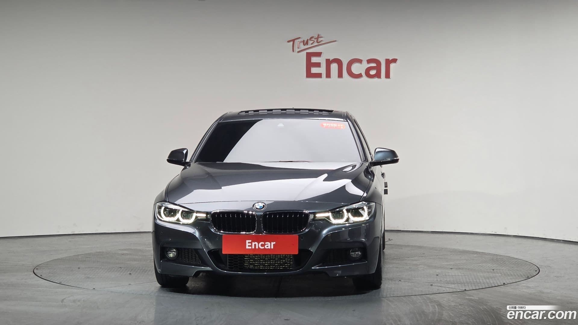 Main__Slider__Photo:3-Series BMW 2018.0-2