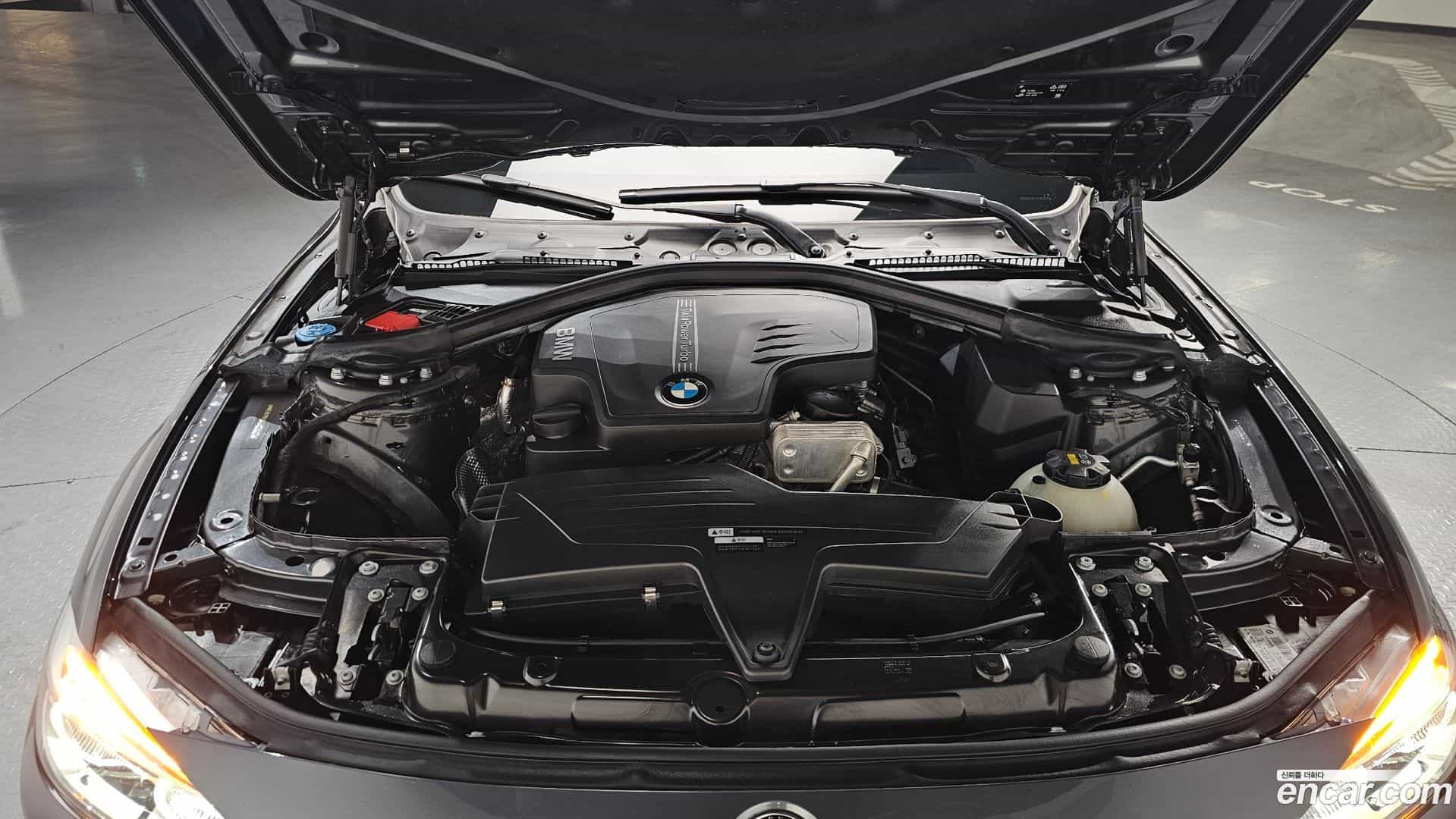 3-Series BMW 2018.0-INNER-006