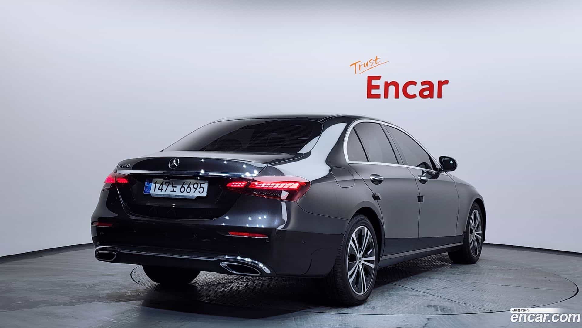 E-Class Mercedes-Benz 2021.1-OUTER-002