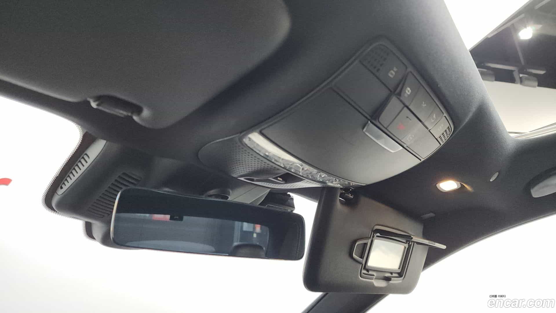 E-Class Mercedes-Benz 2021.1-OPTION-021