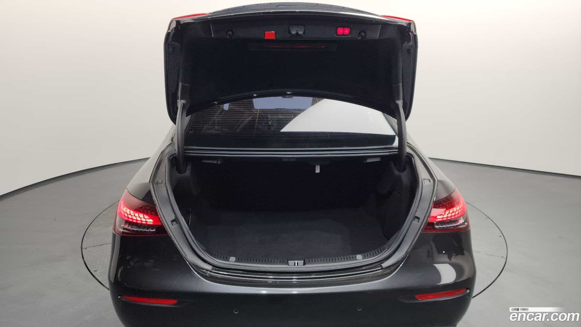 E-Class Mercedes-Benz 2021.1-OPTION-024