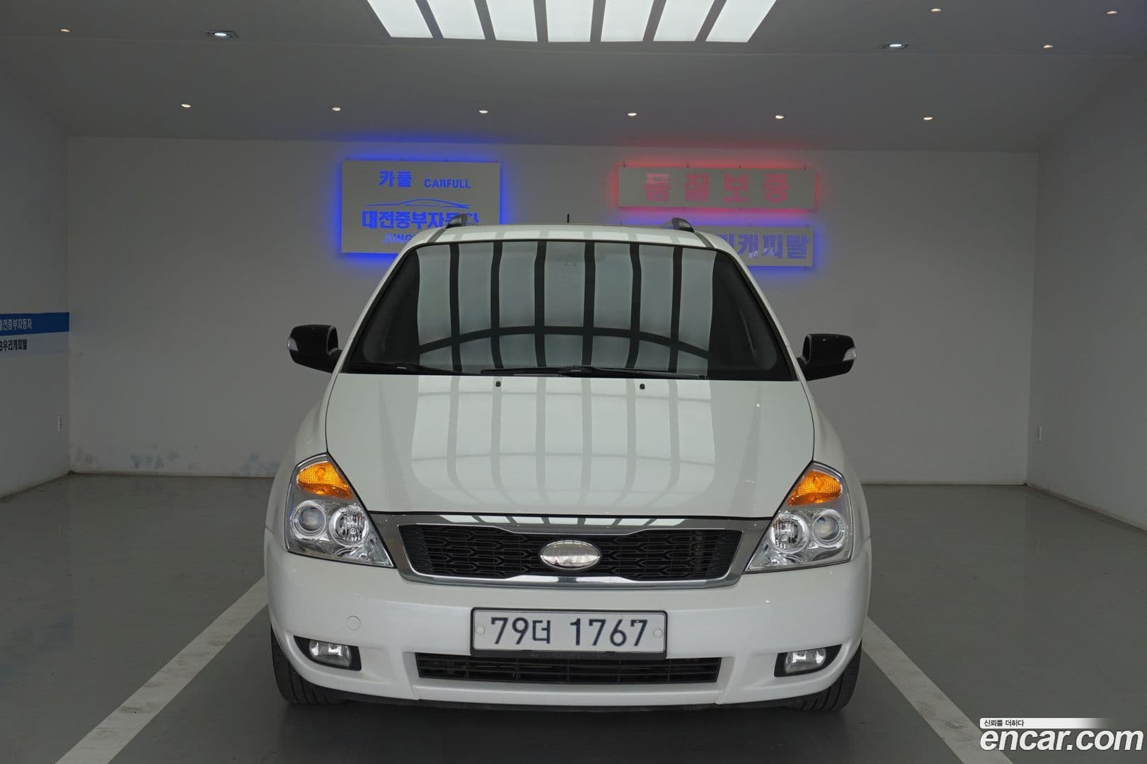 Main__Slider__Photo:Canival Kia 2013.0-10