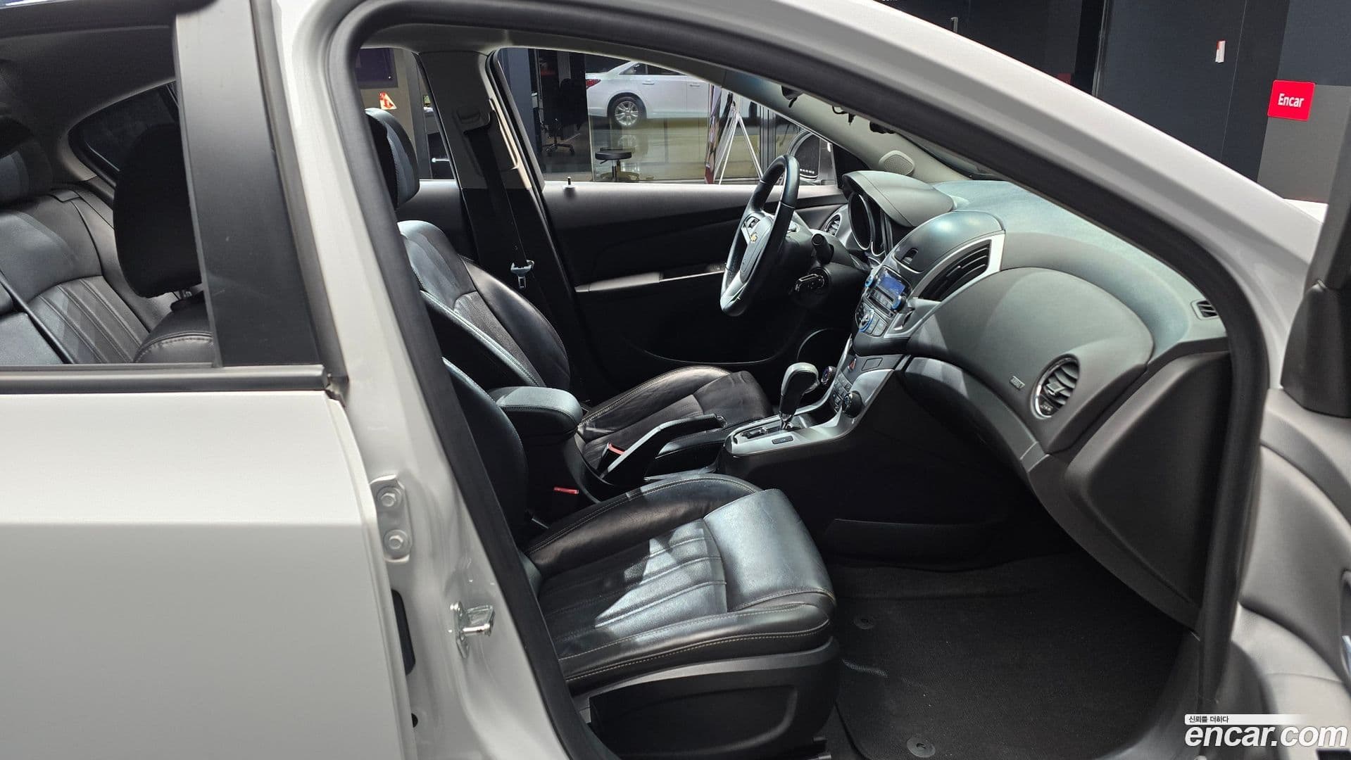 Main__Slider__Photo:Cruze ChevroletGMDaewoo 2014.2-10