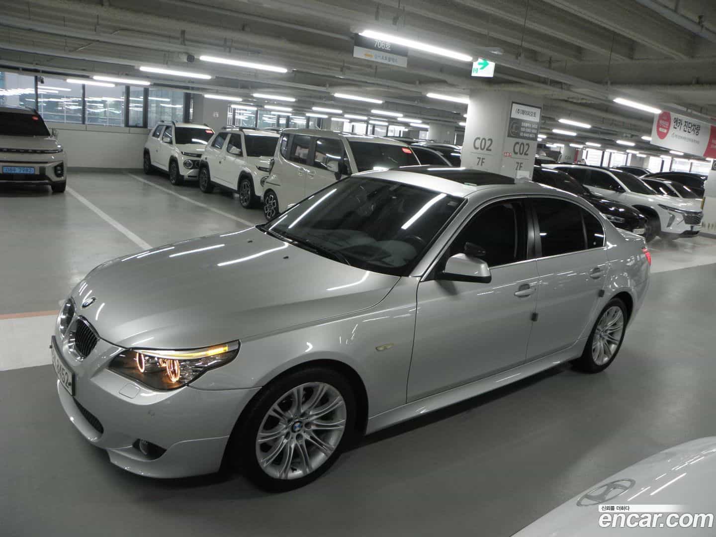 5-Series BMW 2010.2-INNER-006