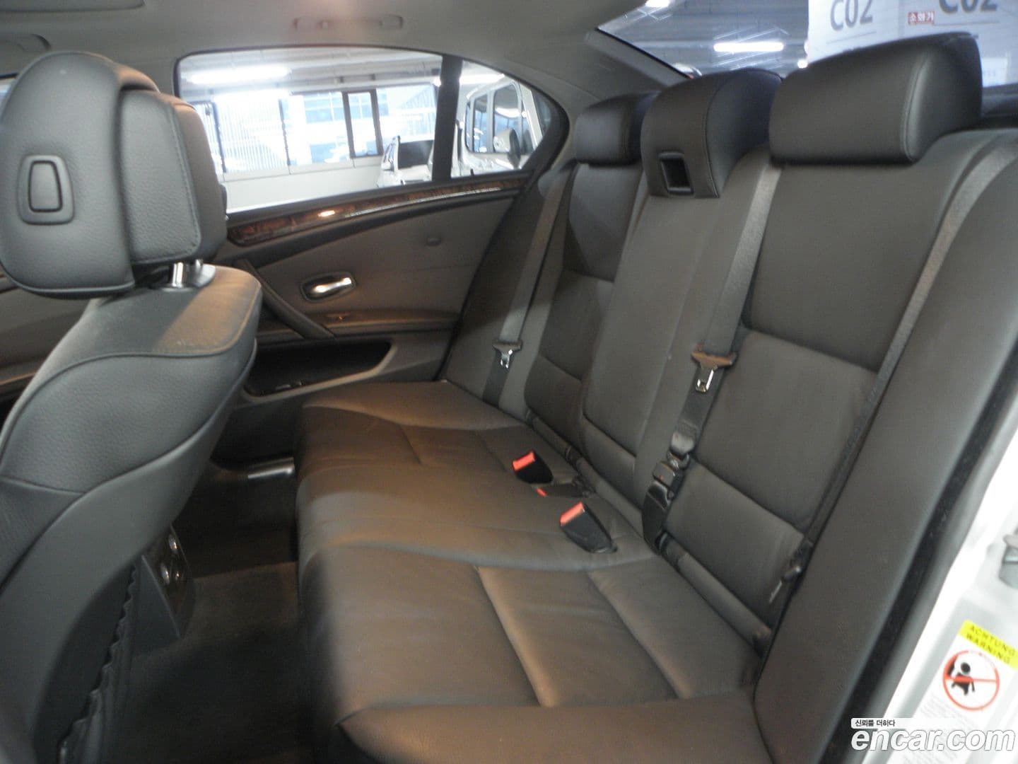 Main__Slider__Photo:5-Series BMW 2010.2-9