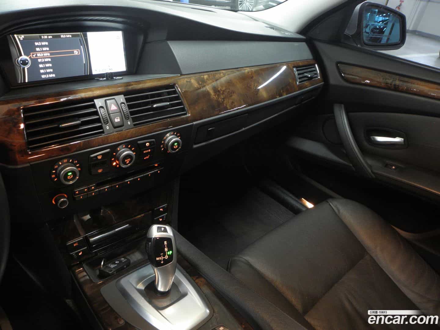 5-Series BMW 2010.2-OPTION-018