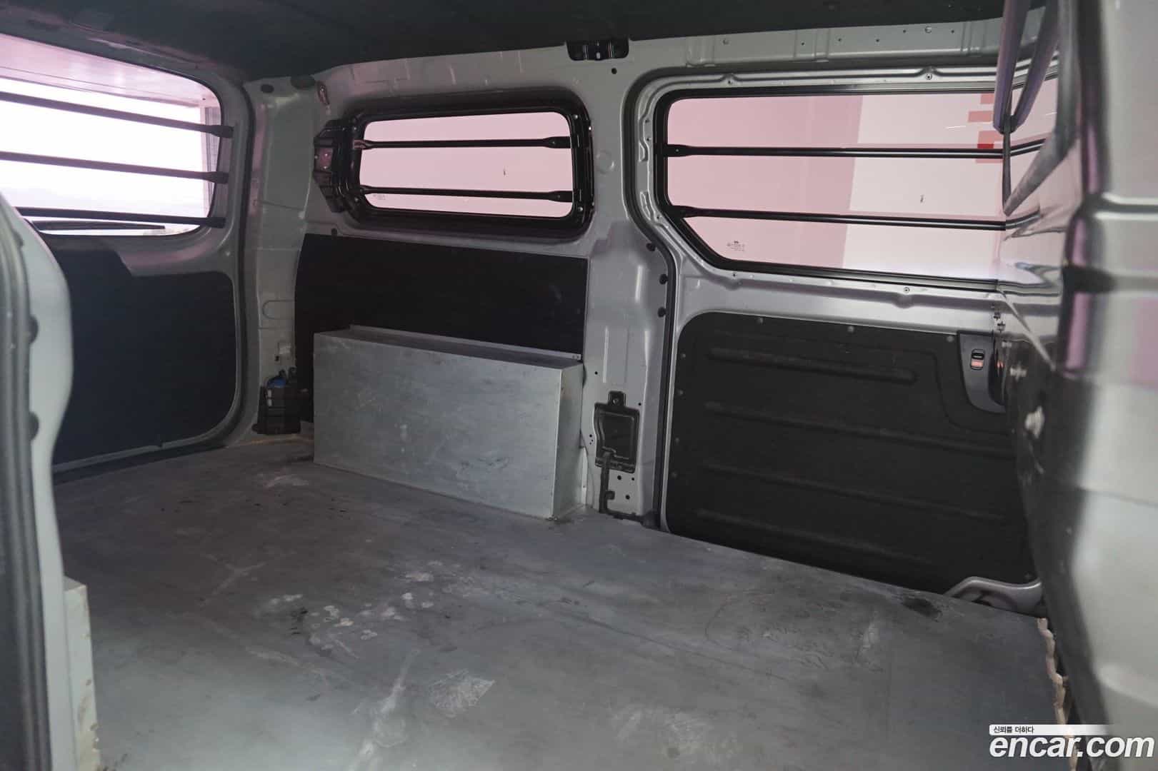 Starex Hyundai 2017.6-OPTION-022