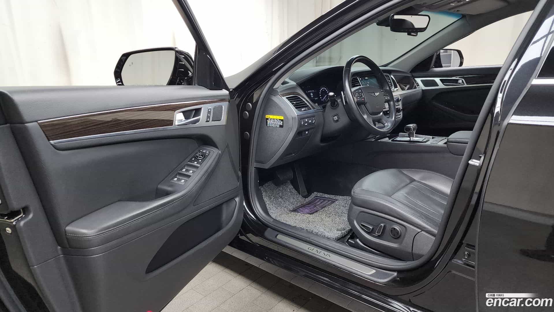 G80 Genesis 2019.3-INNER-010