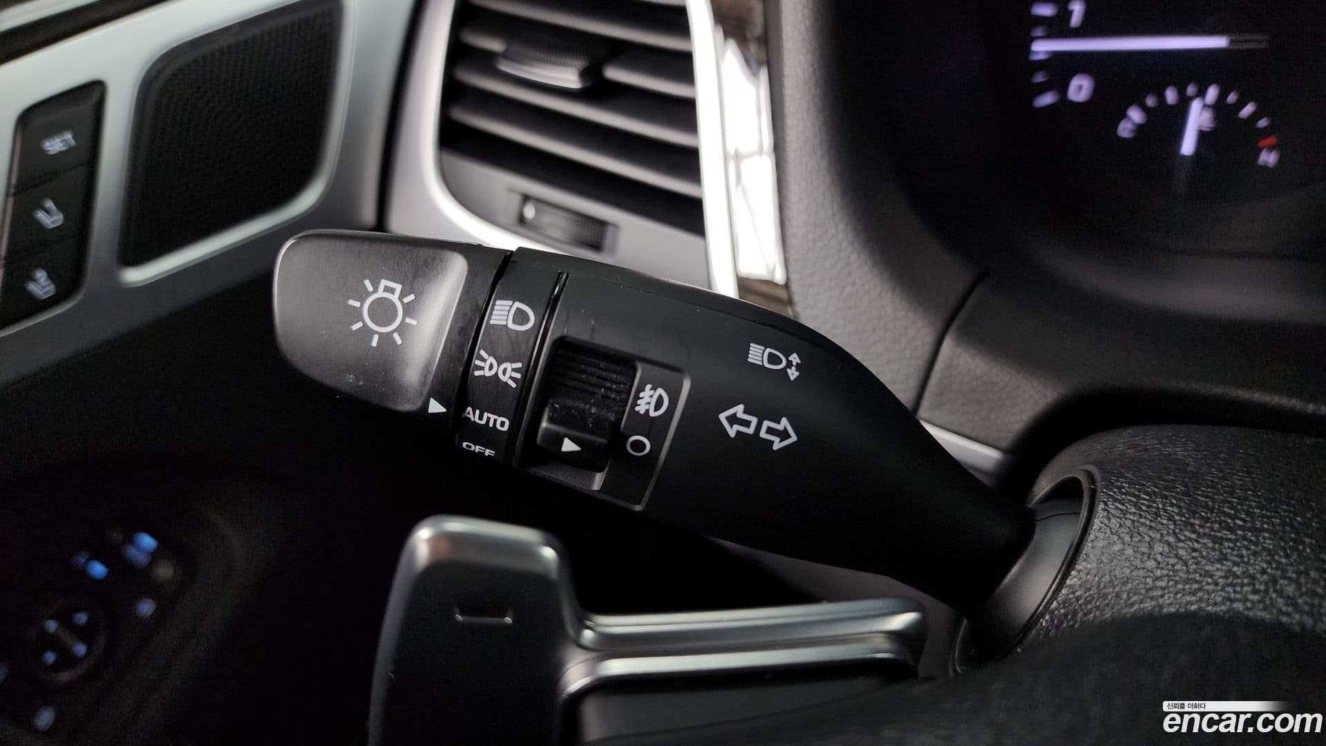 Main__Slider__Photo:G80 Genesis 2019.3-19