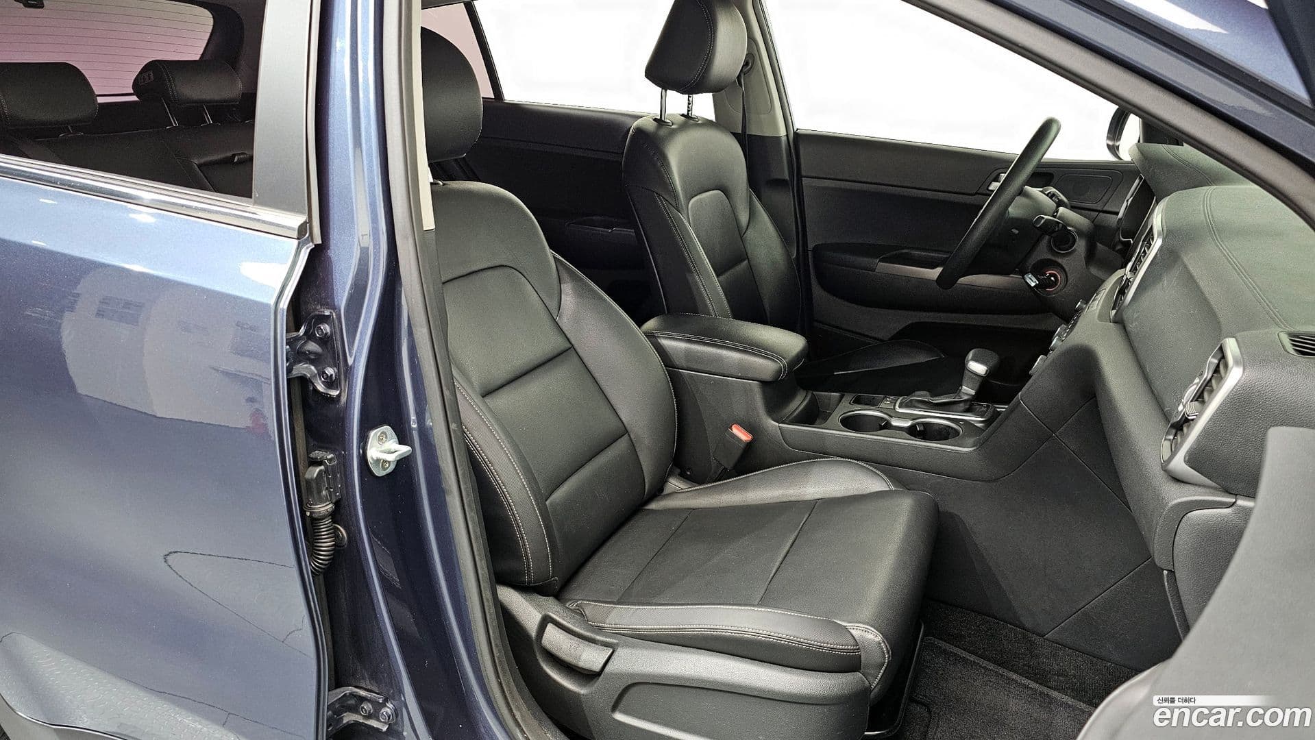 Main__Slider__Photo:Sportage Kia 2016.1-9