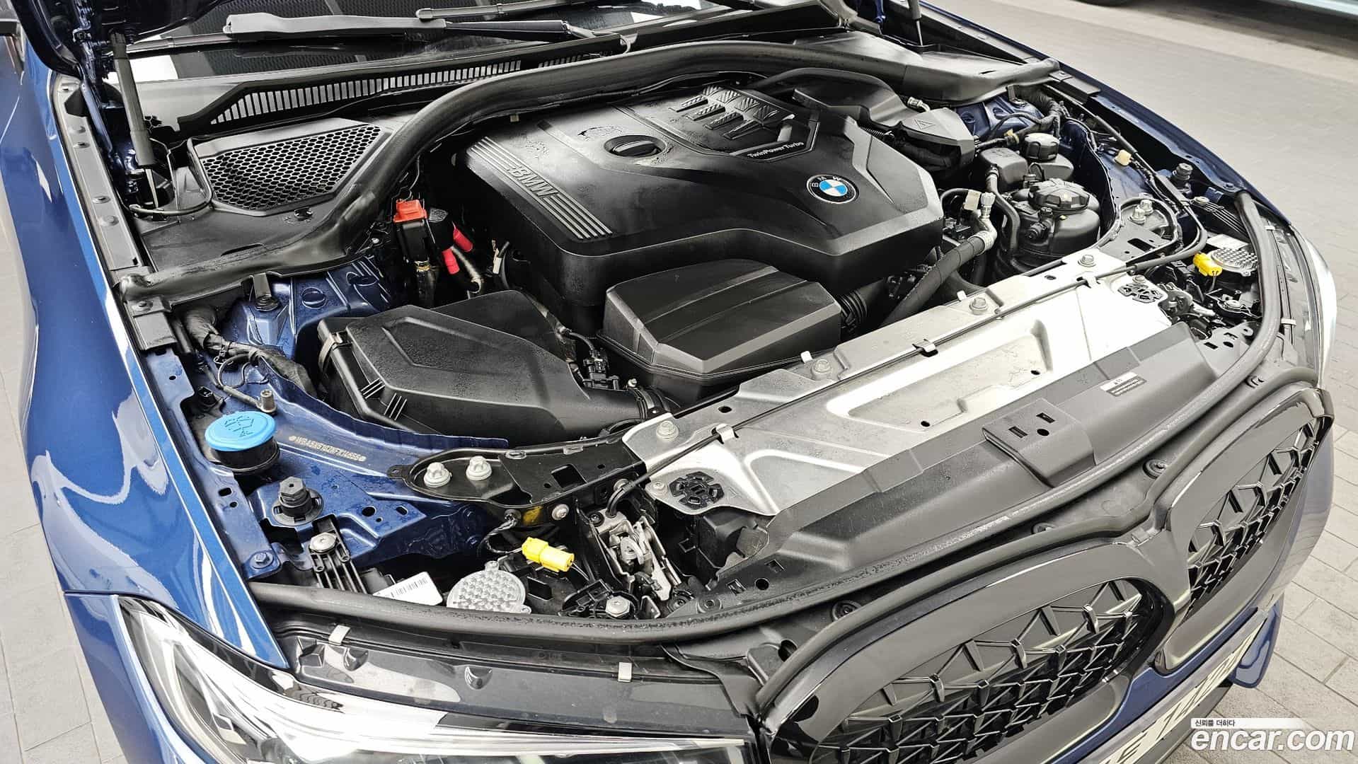 3-Series BMW 2022.8-INNER-006