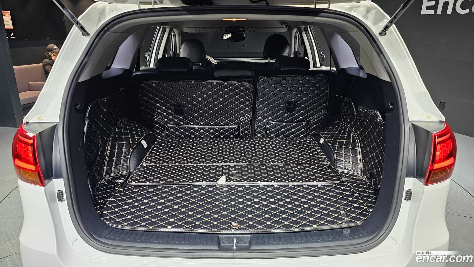 Sorento Kia 2017.8-OPTION-024